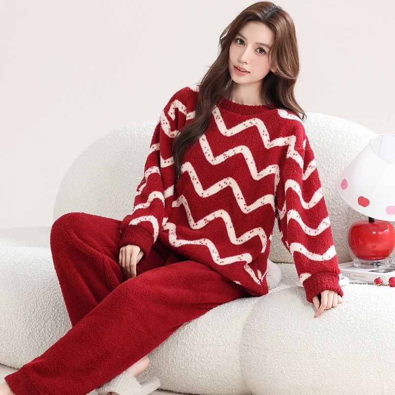 瑚绒情侣睡衣秋冬季红色结婚新婚套装女士保暖半边绒男士家居服