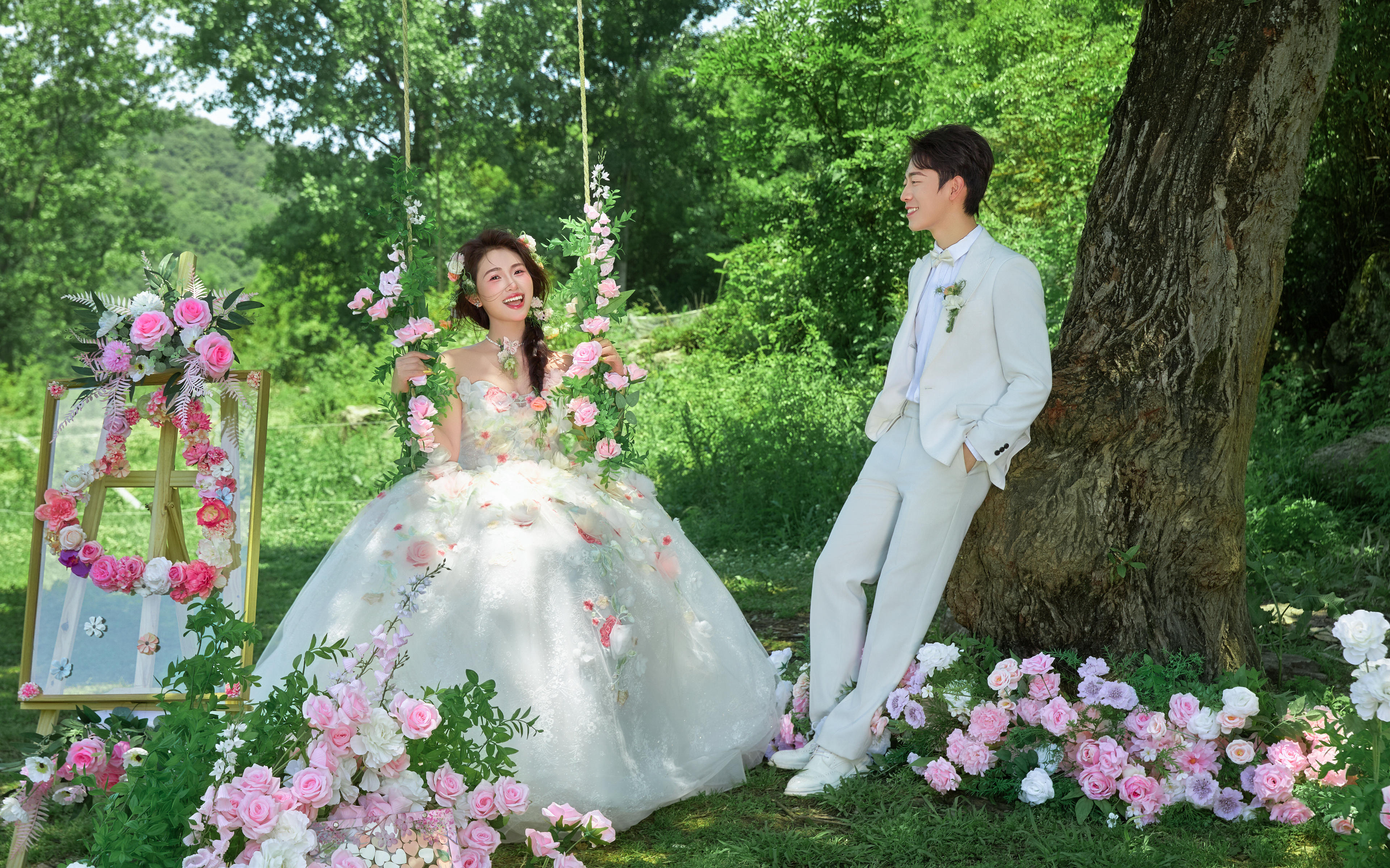 【花漾】花神降臨??拍到了超美的秋千森系婚紗照