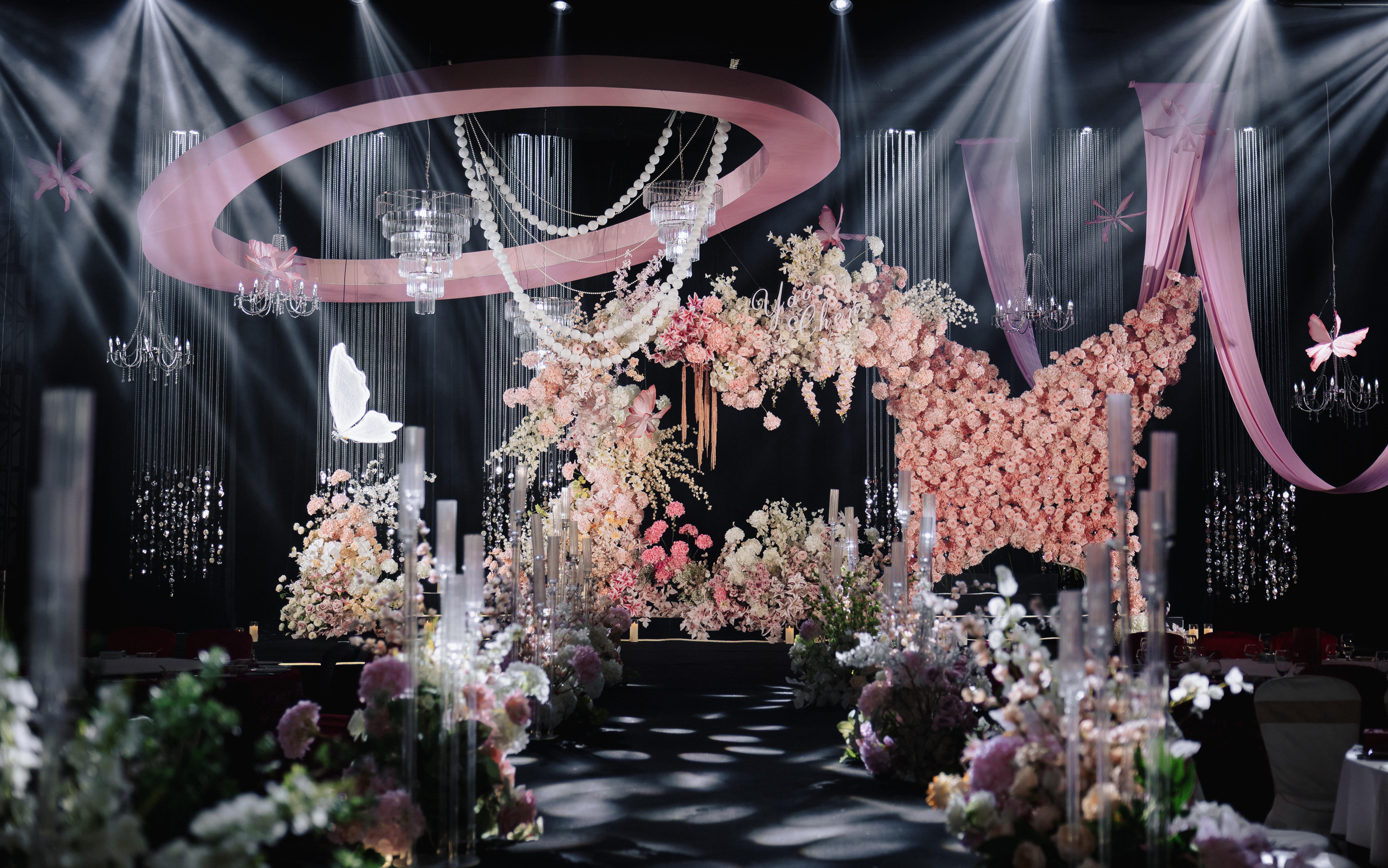 囍事家緣 西式婚禮 | 蝴蝶主題吊頂粉色西式婚禮