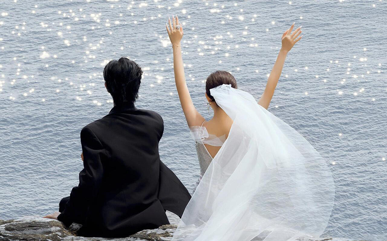 【气质优雅又温婉清冷的海景婚纱照！】