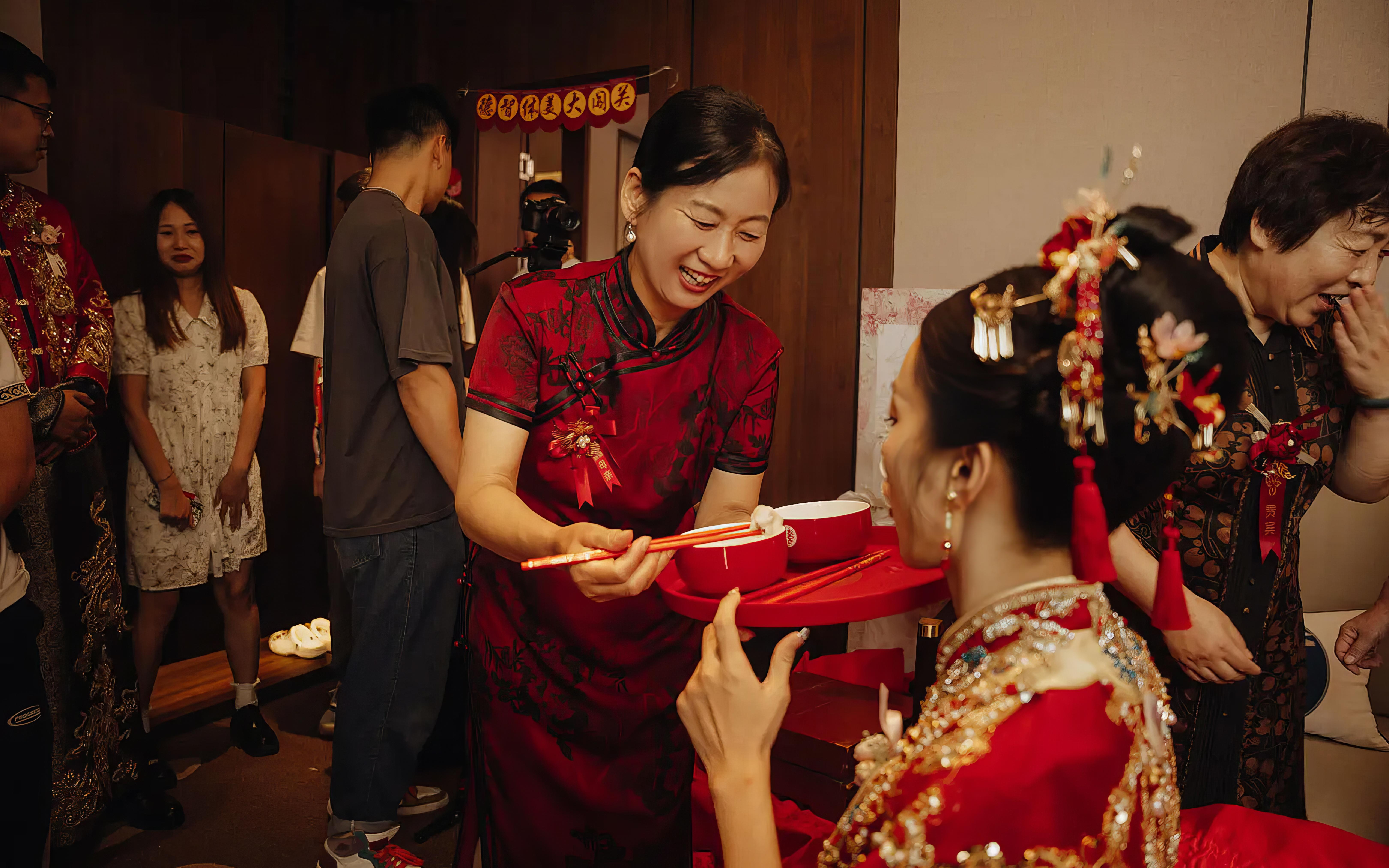 余笙婚紗攝影美學(xué)館--婚禮跟拍
