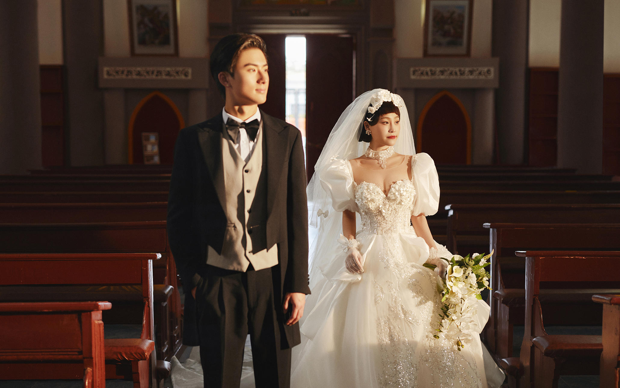 是谁喜欢的复古风婚纱照