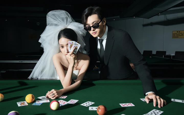 臺球桌上的浪漫婚紗照，高手過招也甜蜜