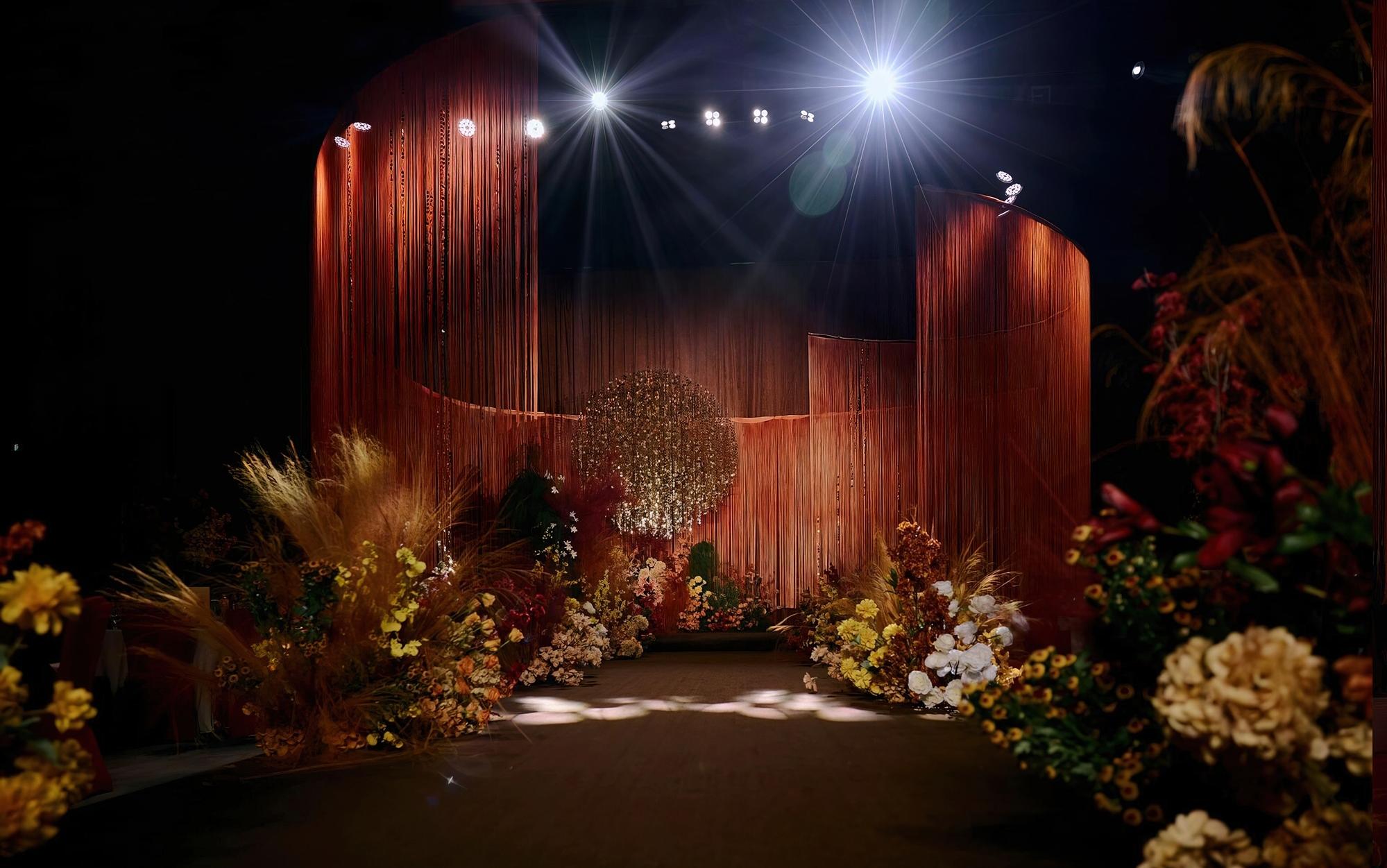 老錢黑金紅色系流蘇婚禮