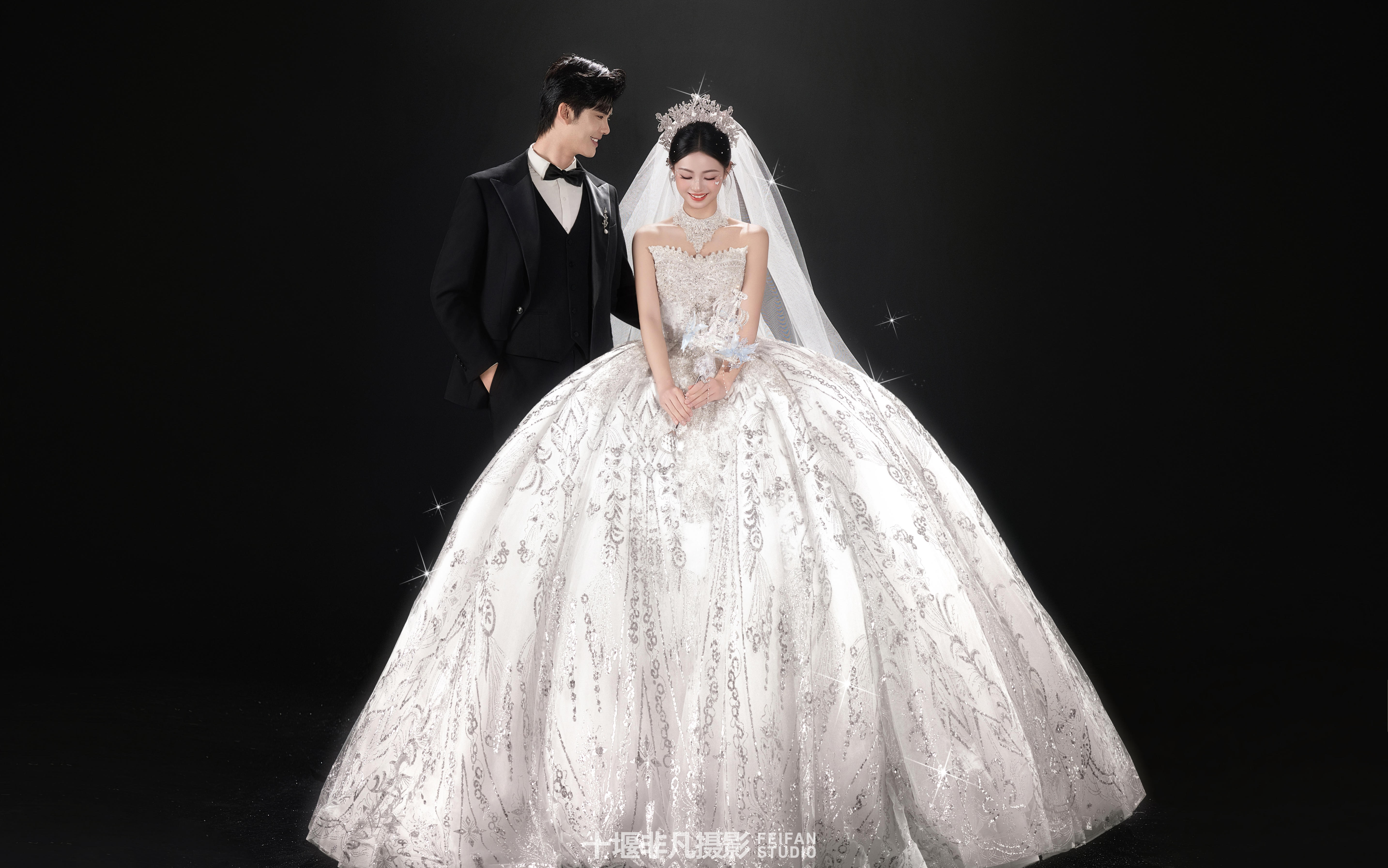 黑背景主纱婚纱照~