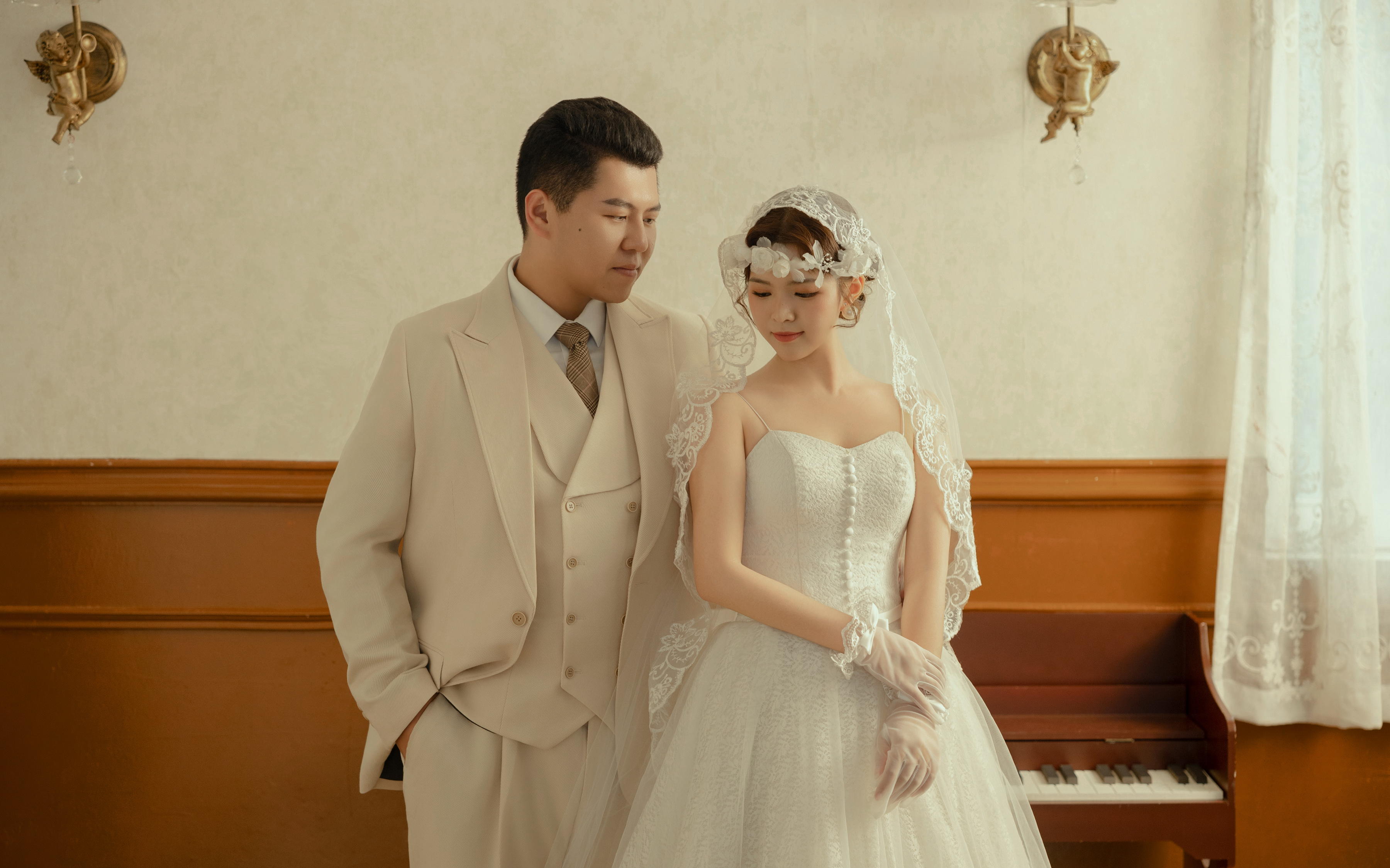 好喜歡這種風(fēng)格|小眾復(fù)古的室內(nèi)婚紗照??