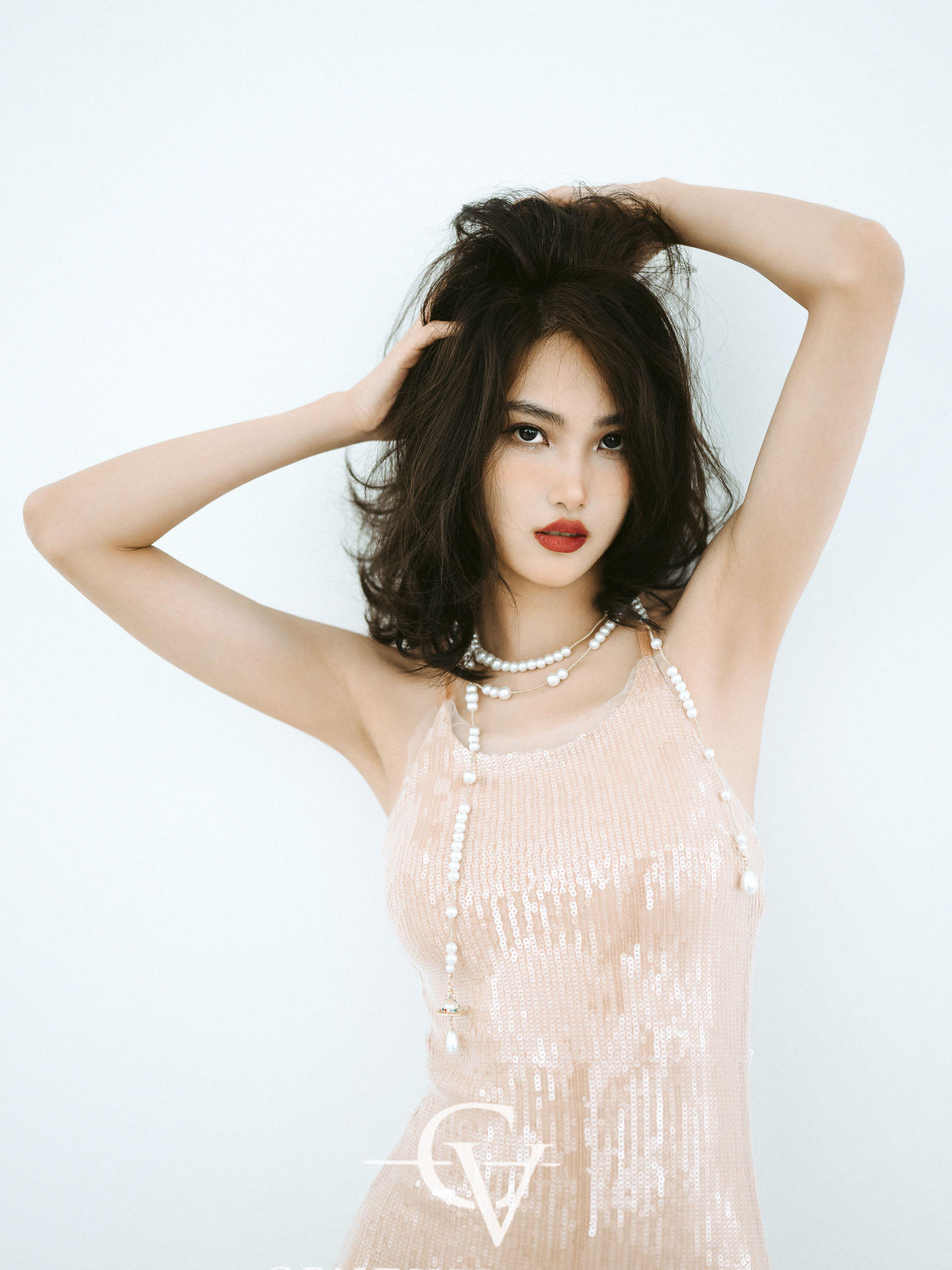 明星创始人妆造