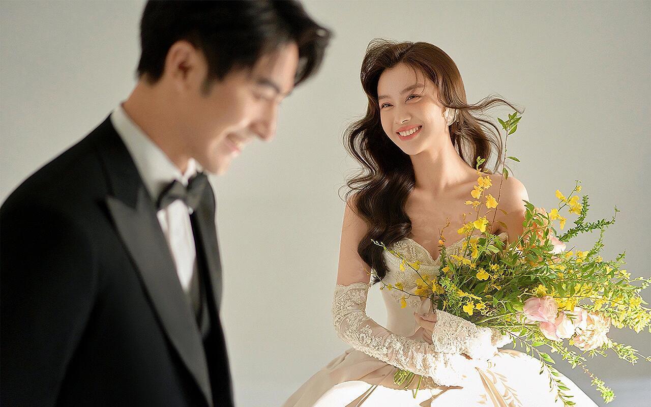 极简油画风背景与光影结合✨ 是恰到好处的干净高级