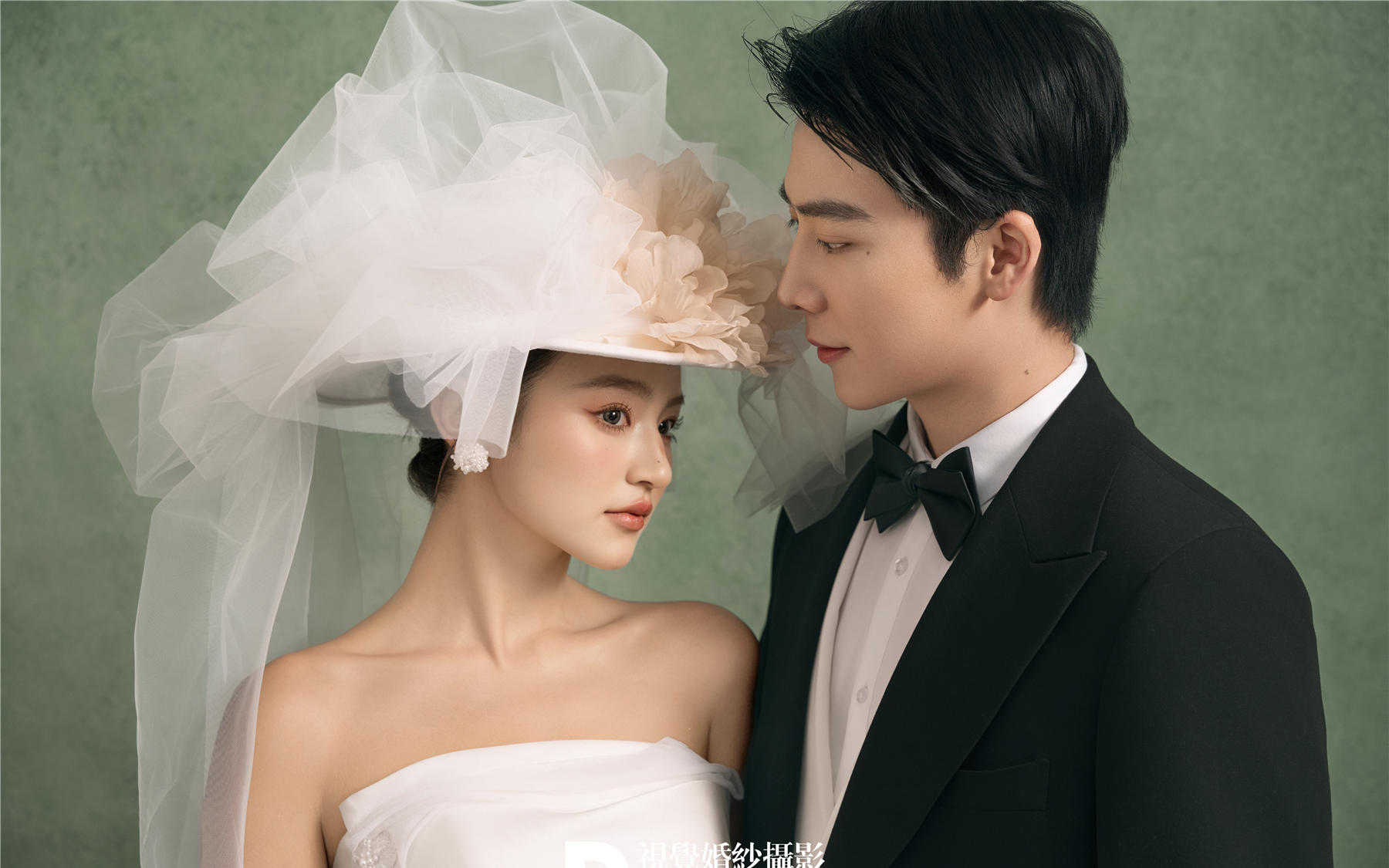 成功被闺蜜安利！法式婚纱照配大帽子也太浪漫了吧