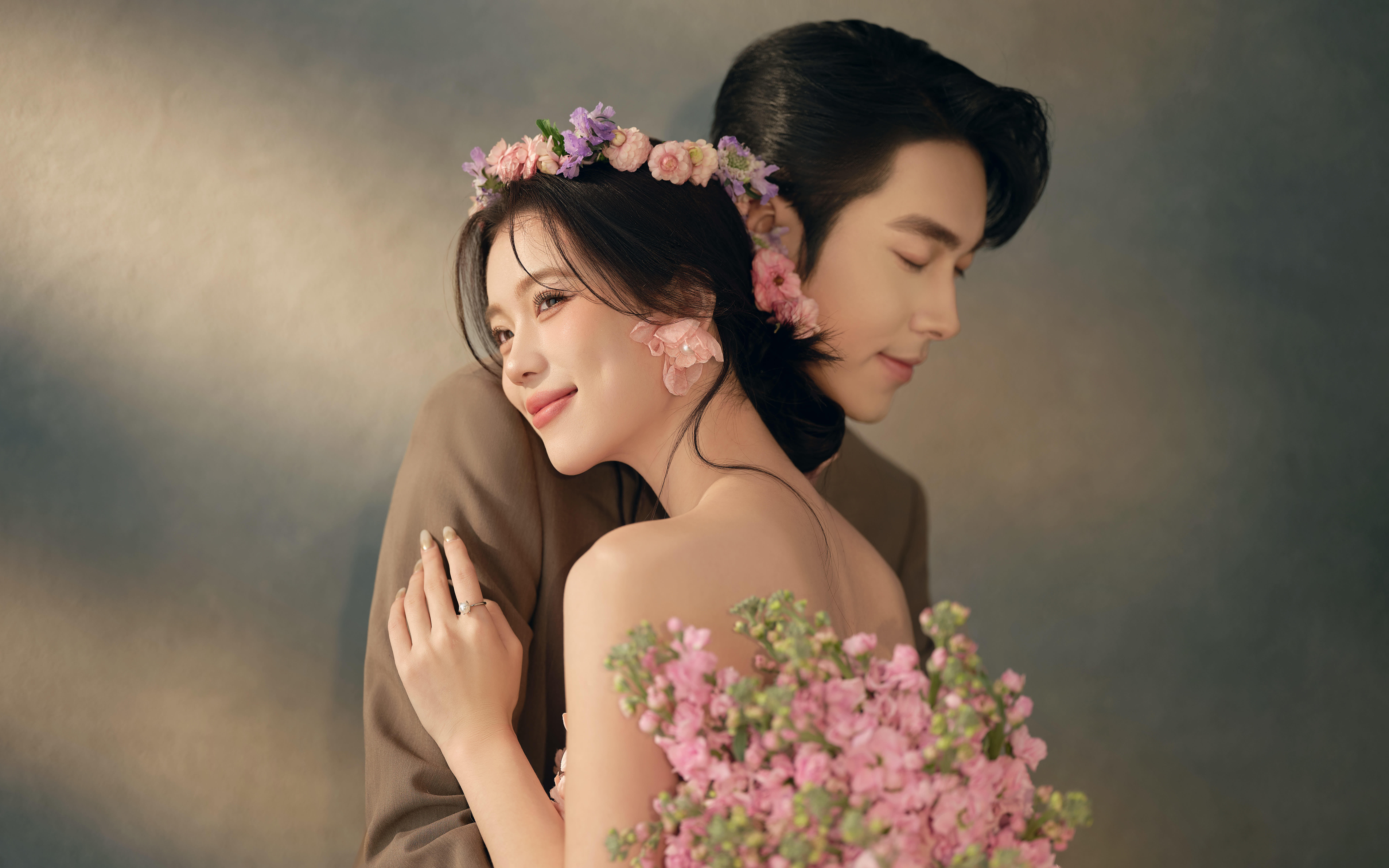 昆明婚纱照内景婚纱照复古婚纱照油画婚纱照