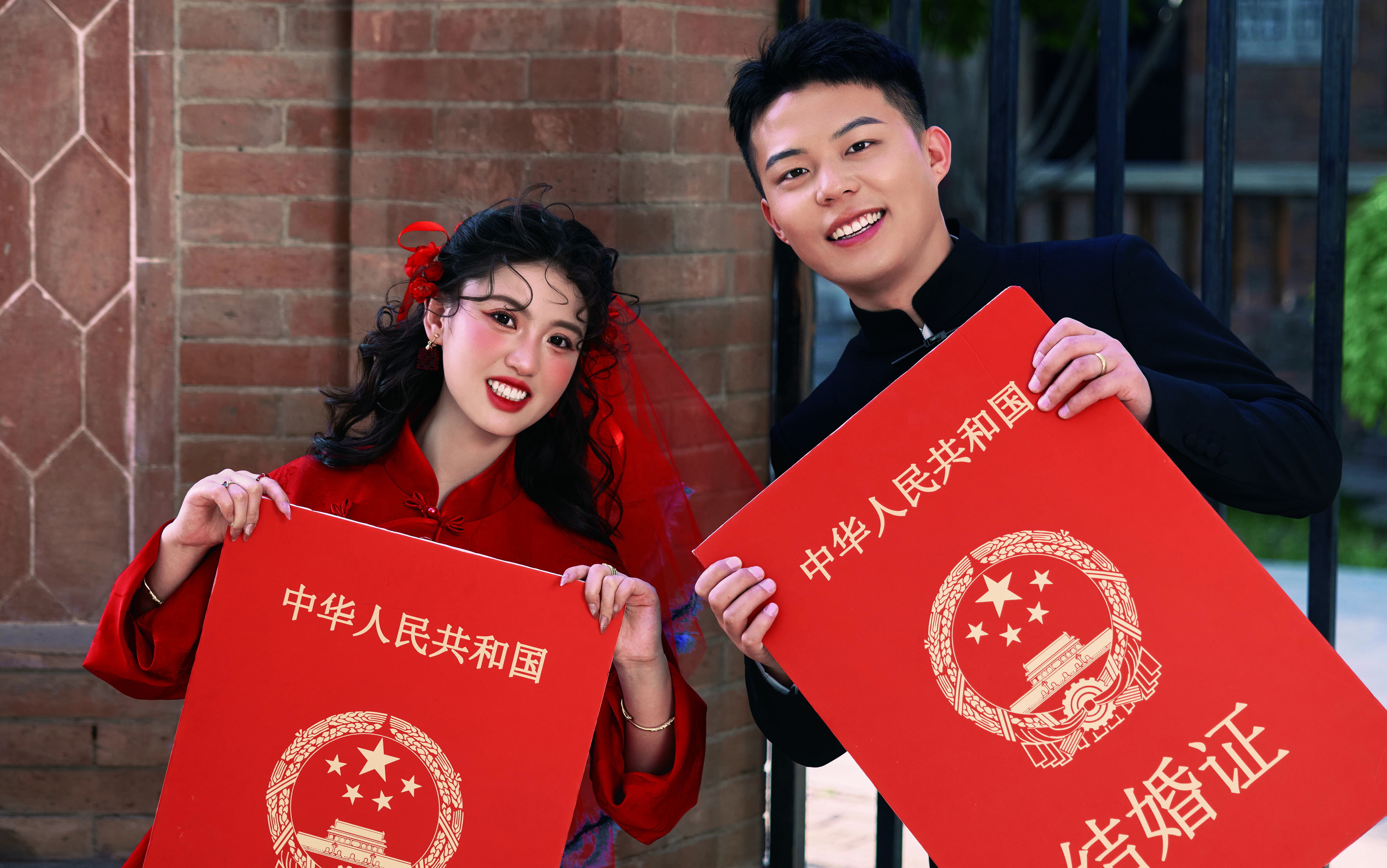 全世界都在拍东方红婚纱照‼️真是甜到没边