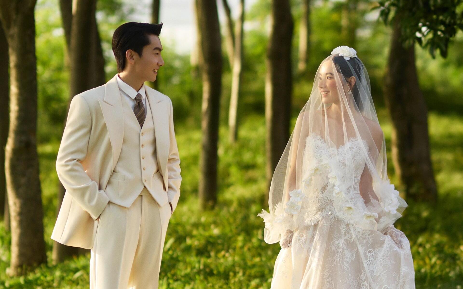 十光堇 | 掉进油画里的法式森系婚纱照