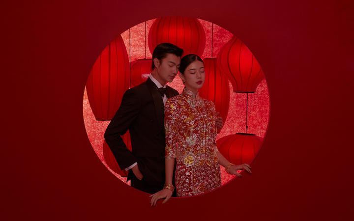 月下潮拍旅拍婚纱摄影-华服褂皇
