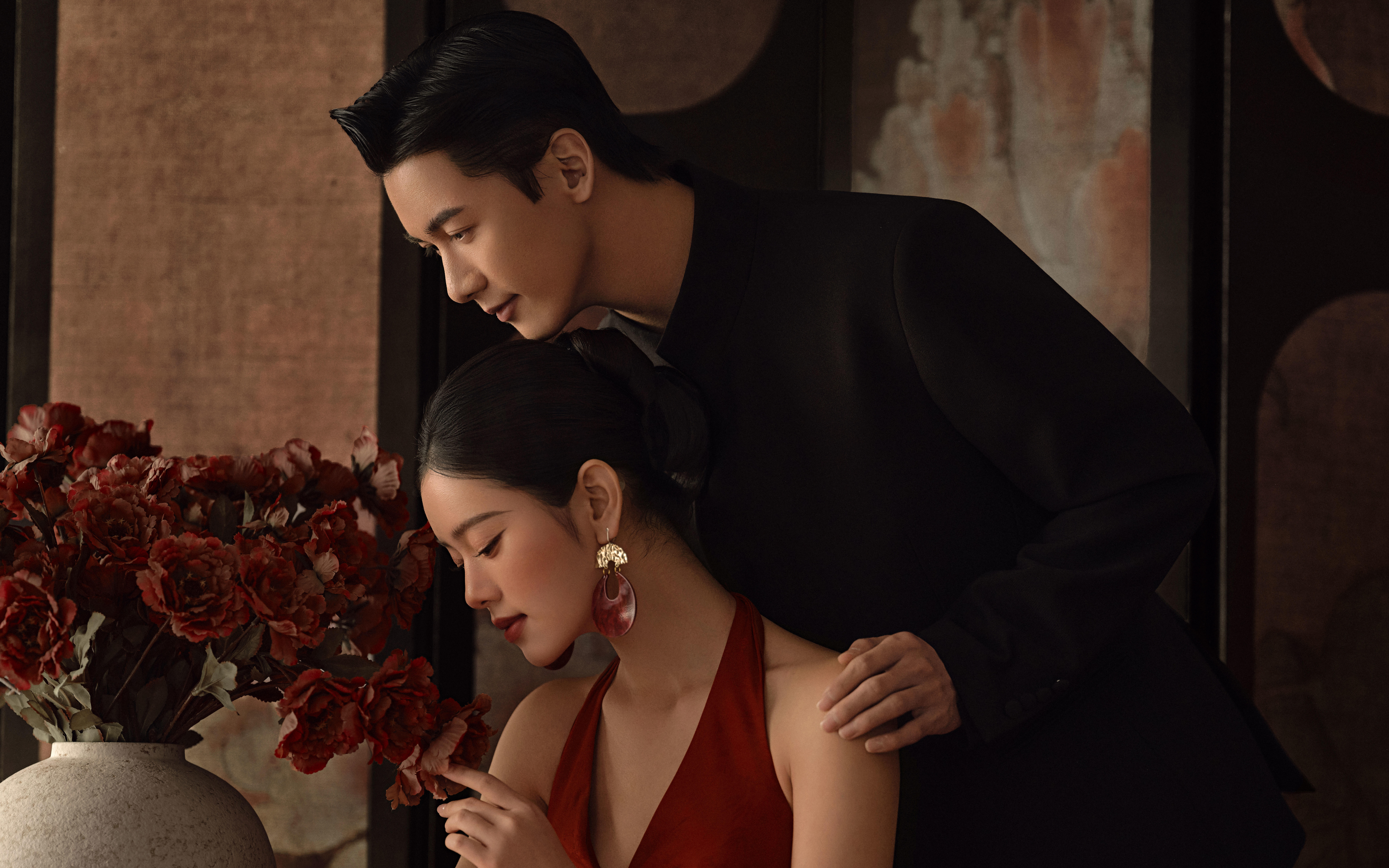 新中式婚紗照就該這么拍！一場(chǎng)關(guān)于中式浪漫的序章