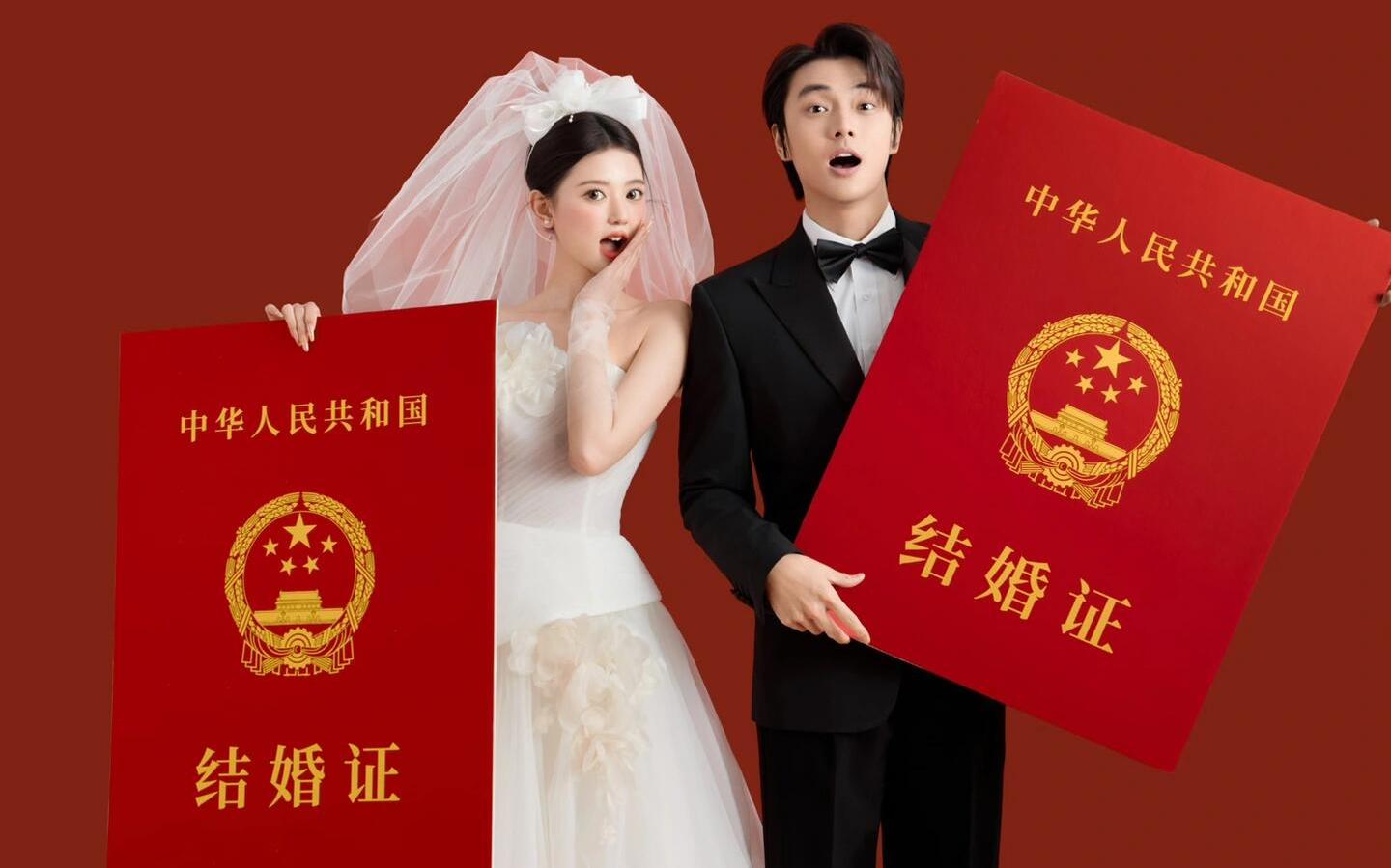 【喜嫁系列】结婚必备‼️复古红底婚纱照每一张都好