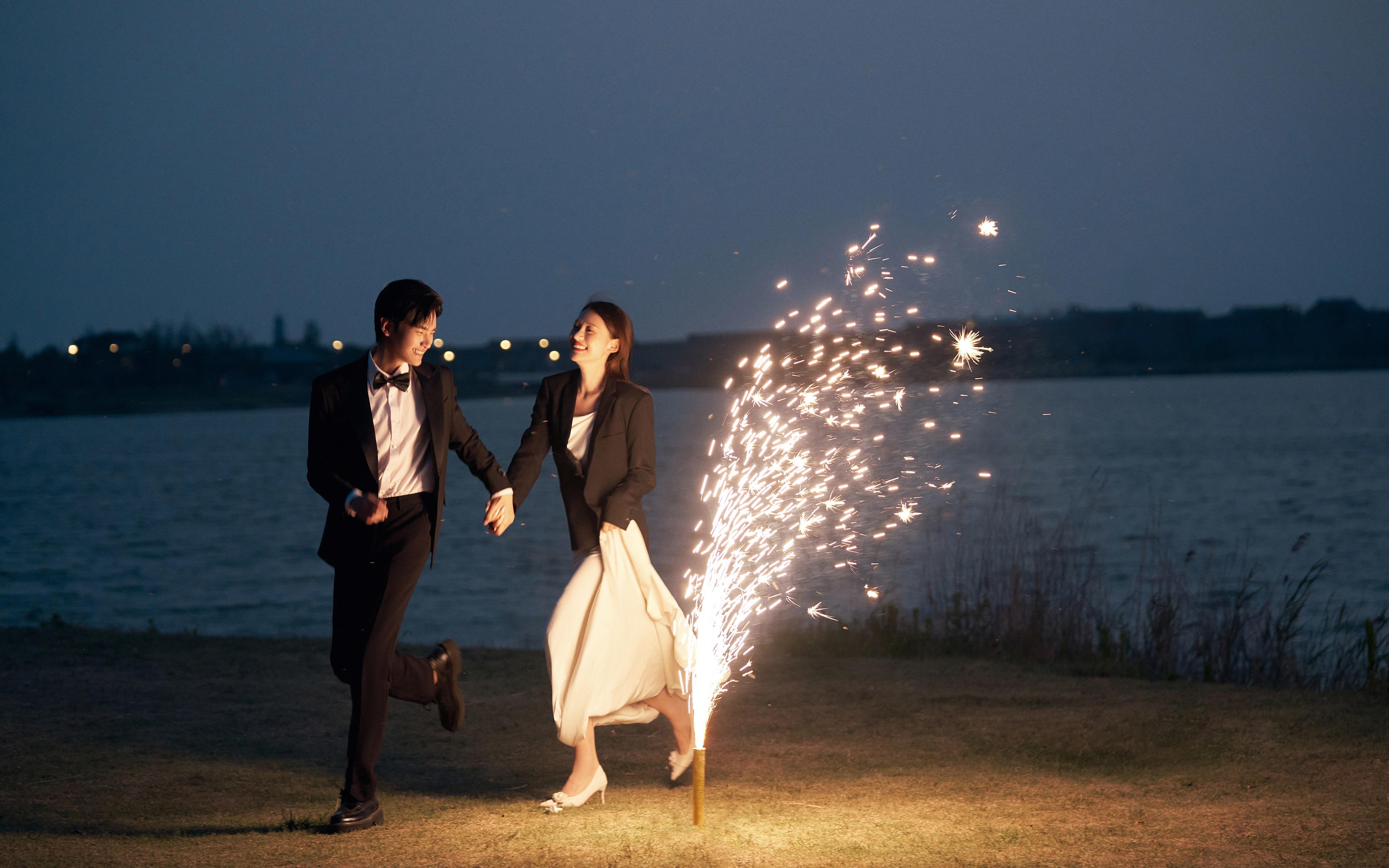 夏夜烟火     