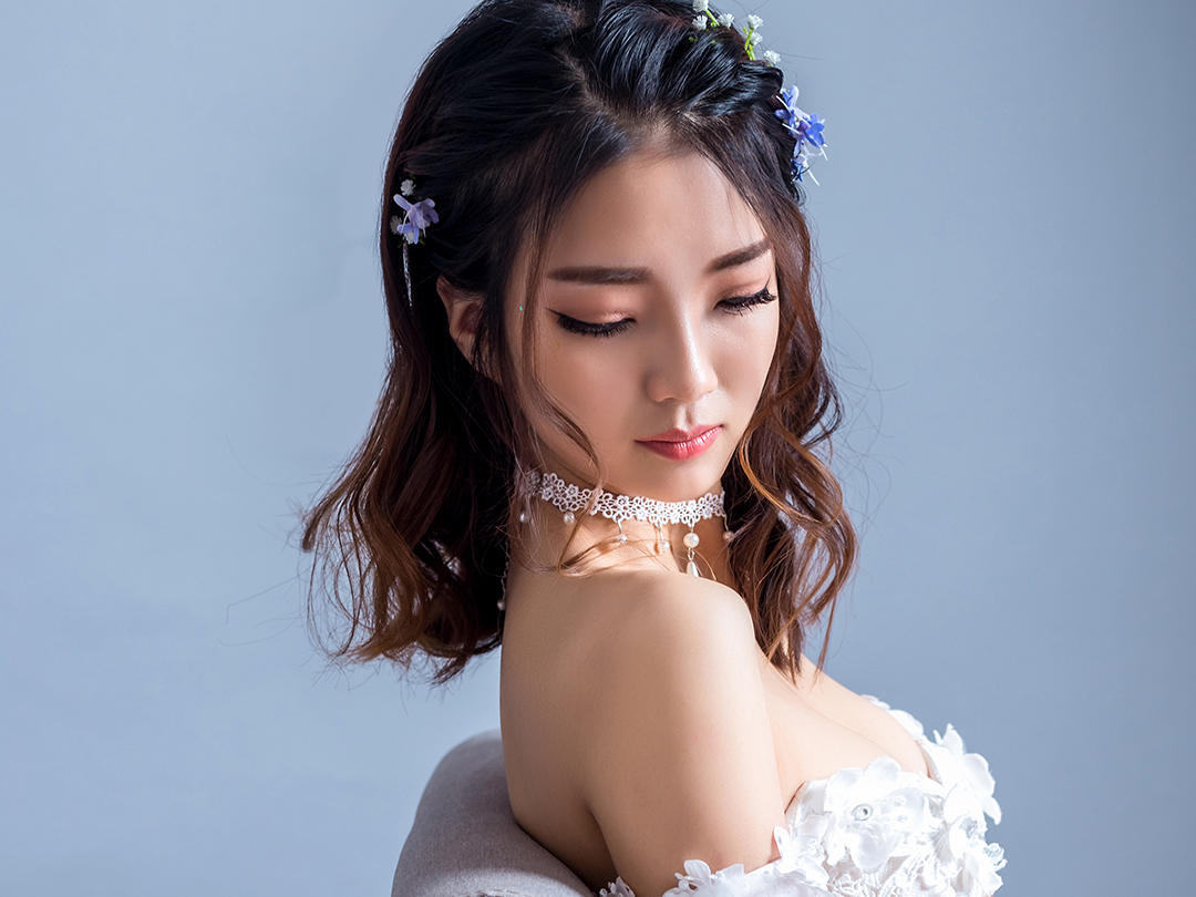 小乔嫁衣婚服美妆经济型套餐