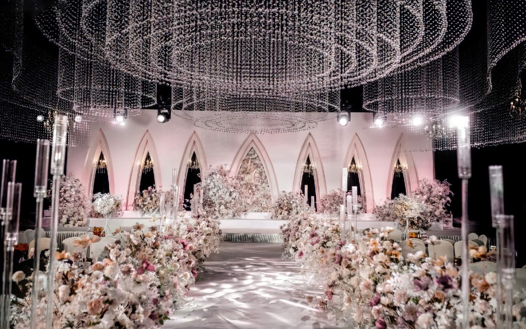 公主粉韩式水晶婚礼   给你不一样的梦幻婚礼场景