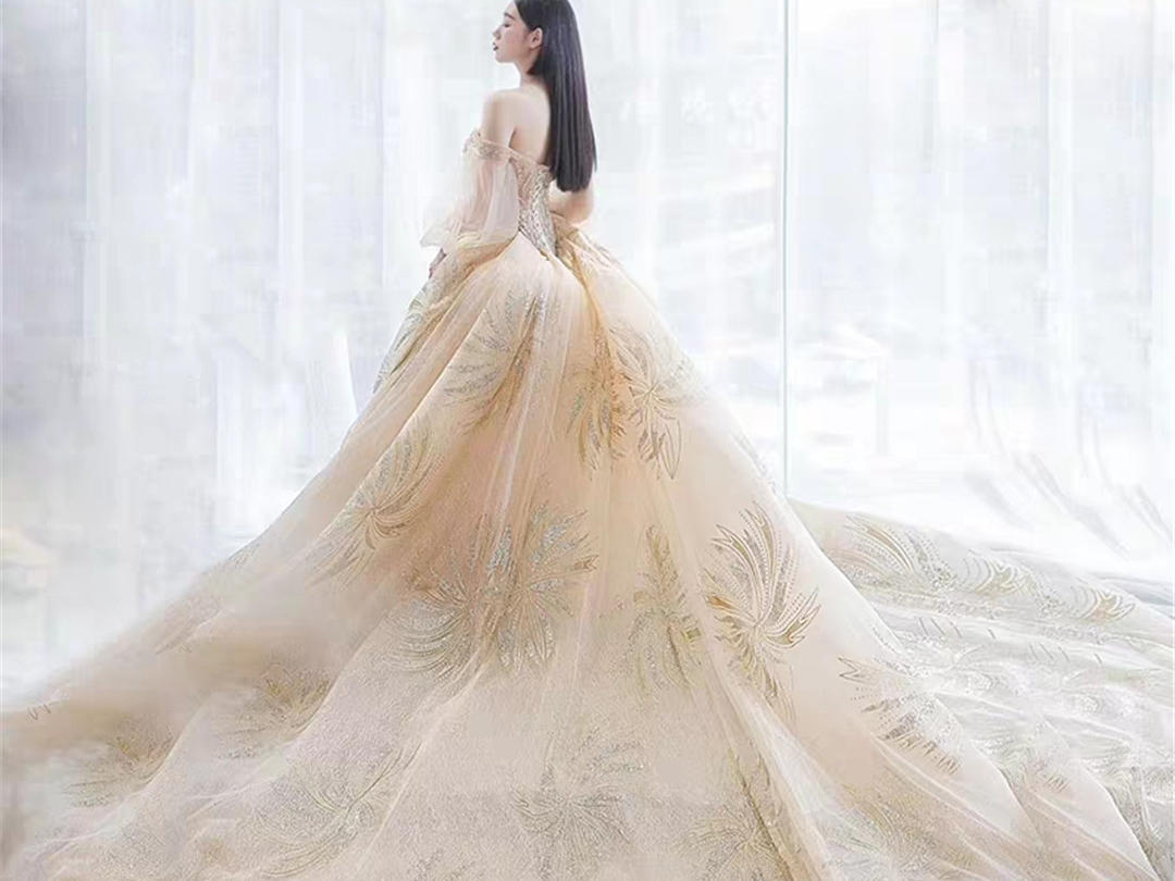 【K女王】【一站配齐】高定婚纱礼服8件套送跟妆