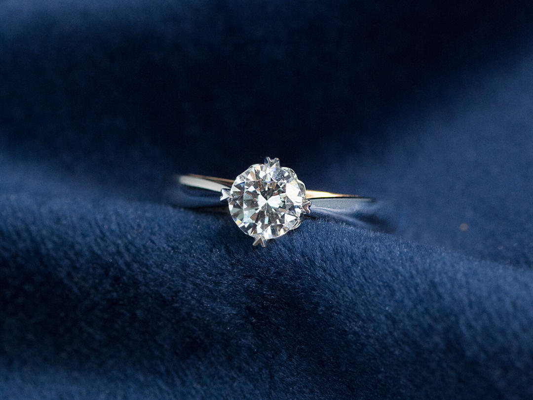 显大经典款结婚钻戒「爱莎」