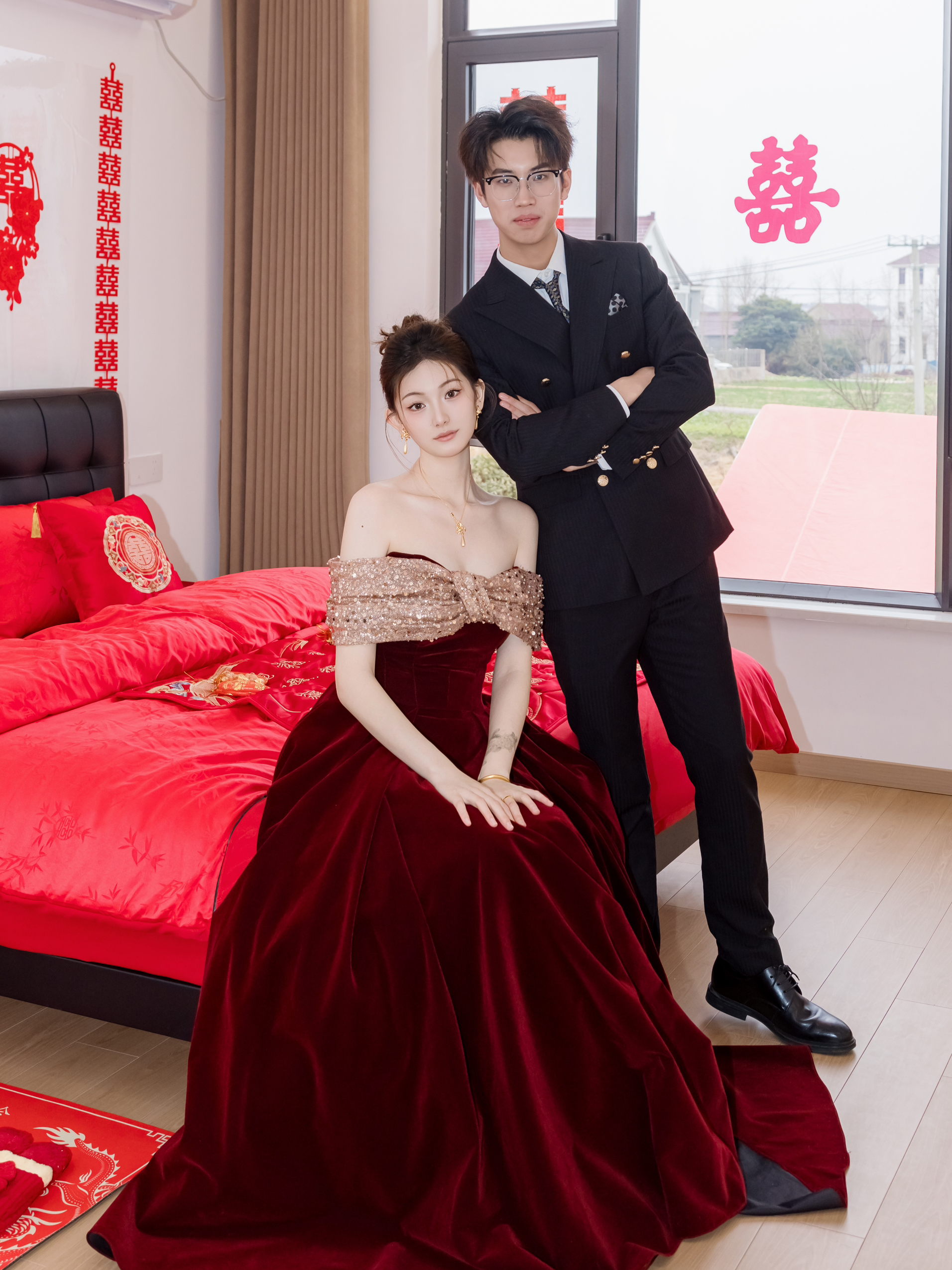 红裙映佳人，眉眼皆温柔，美的模样，只为这