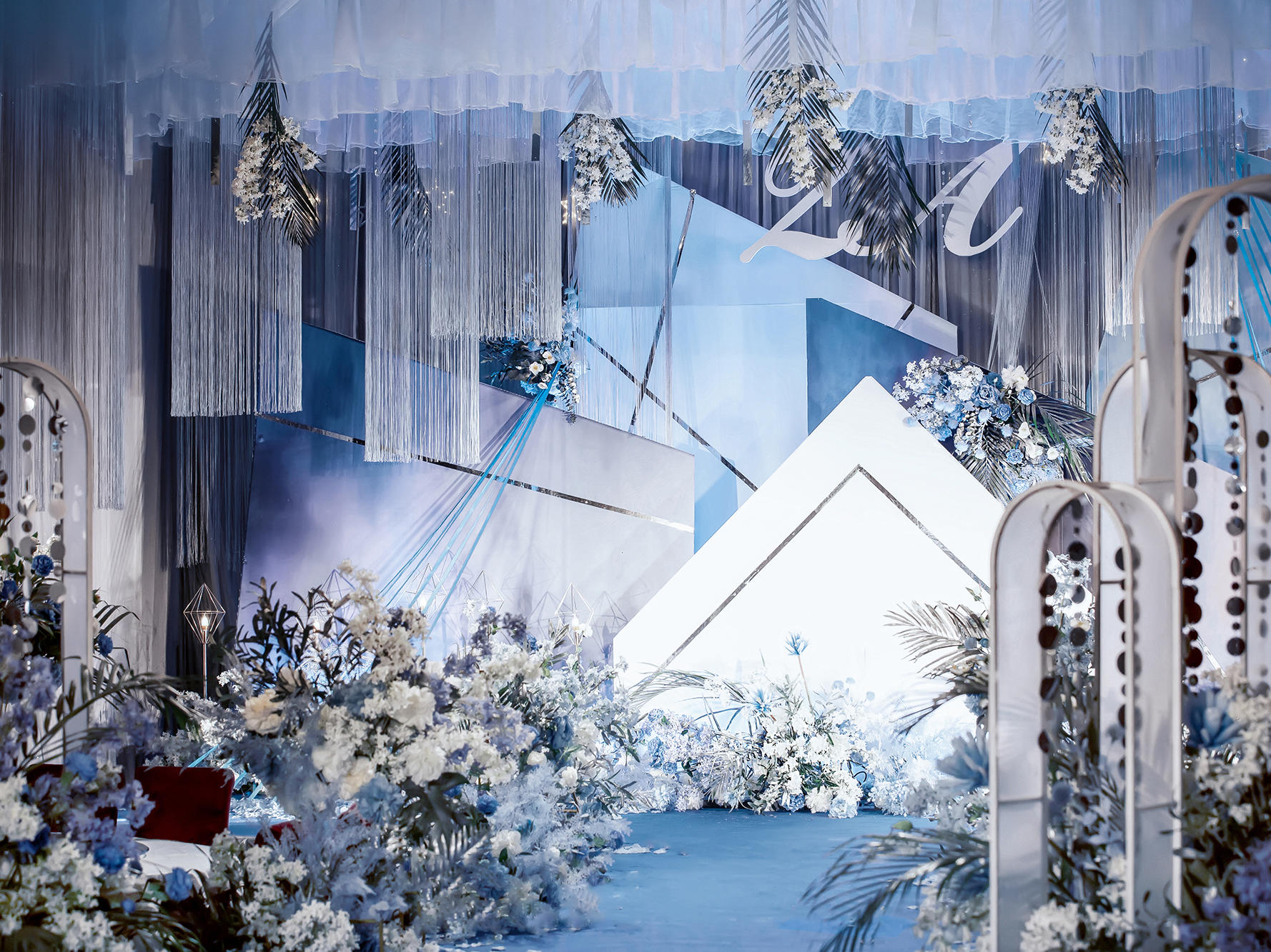 [女神婚礼] 定制婚礼赠送高级灯光音响+送甜品台