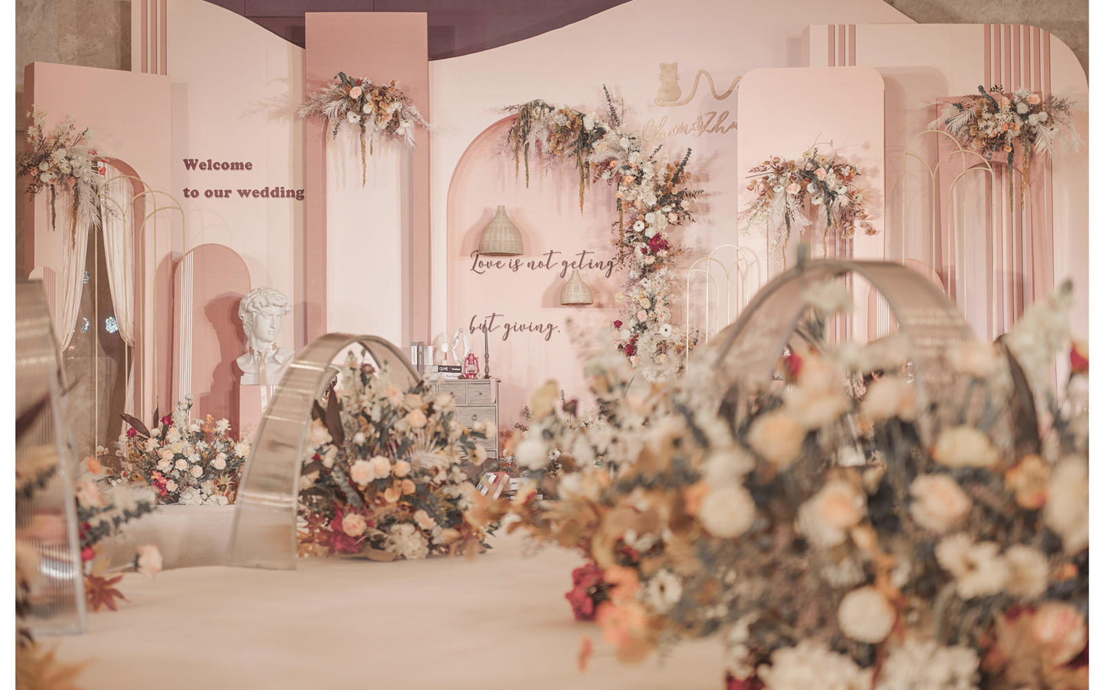 收获——农民收获成熟的麦田 我们收获彼此