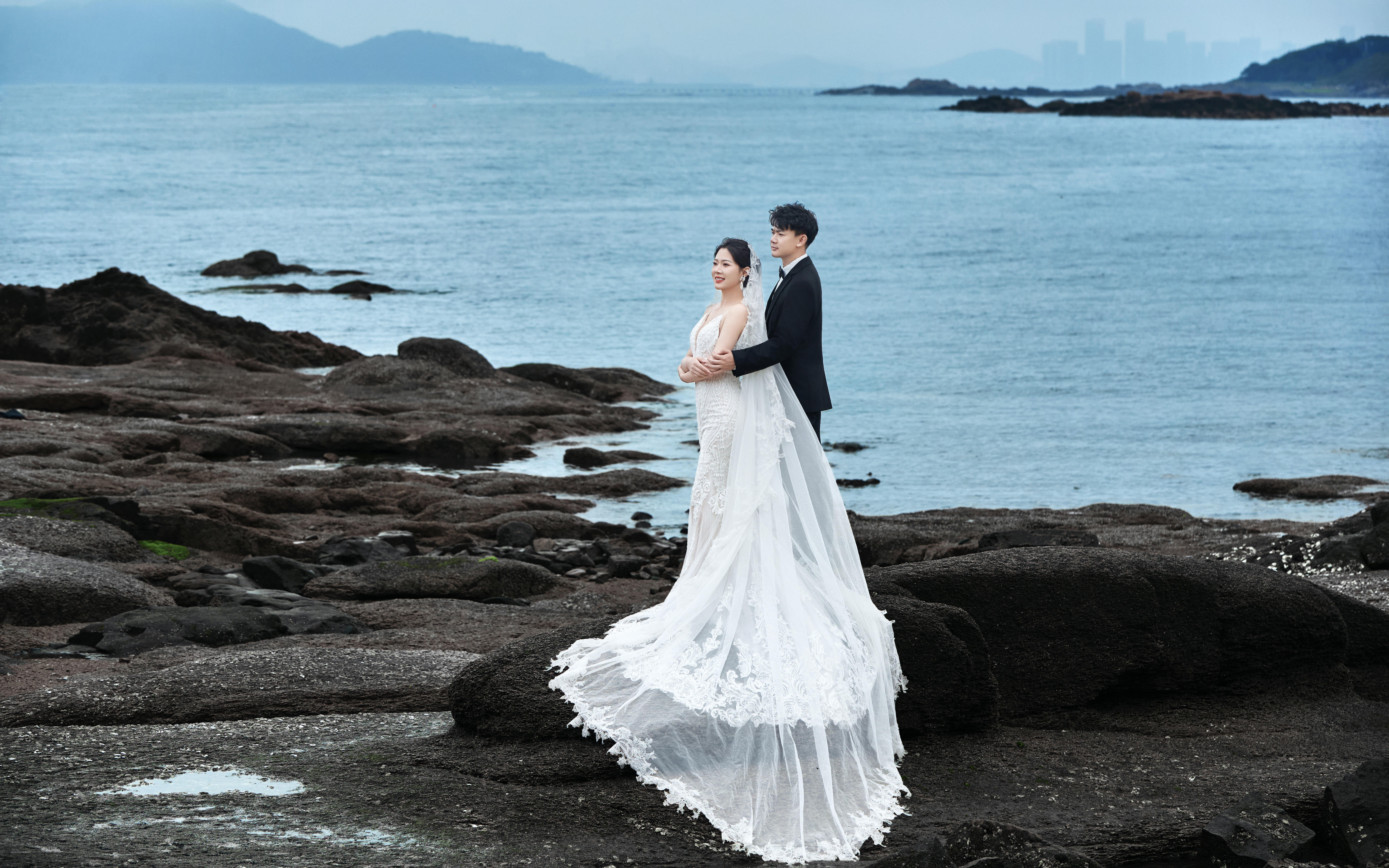 王远新夫妇/海边礁石系列