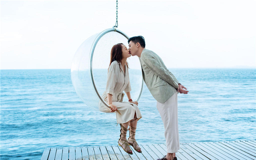 總監(jiān)團(tuán)隊(duì)+十服十造+底片全送+場景任選