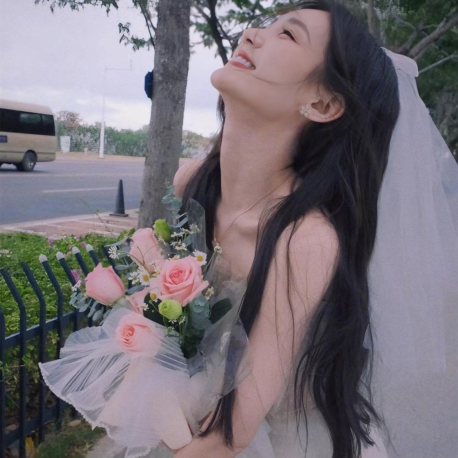 白色蝴蝶結(jié)頭紗領(lǐng)證求婚訂婚結(jié)婚婚禮