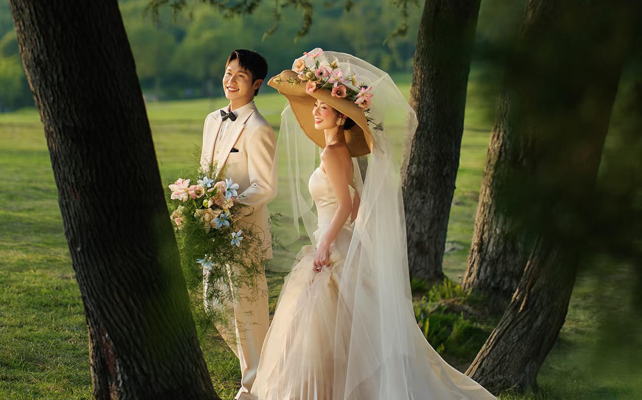 【优格】坠入法式森系的浪漫！被阳光吻过的婚纱照