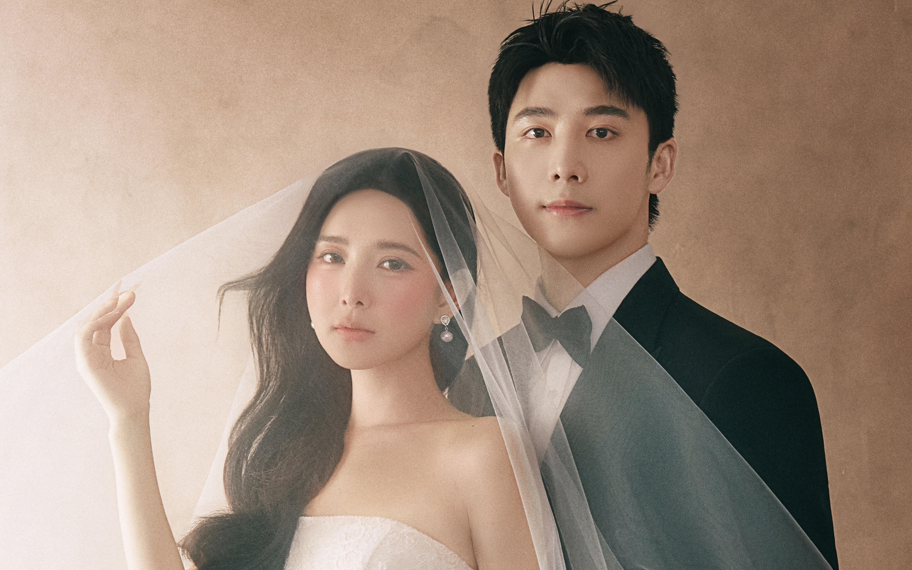 极简光影婚纱照｜高级感拉满的爱情艺术画