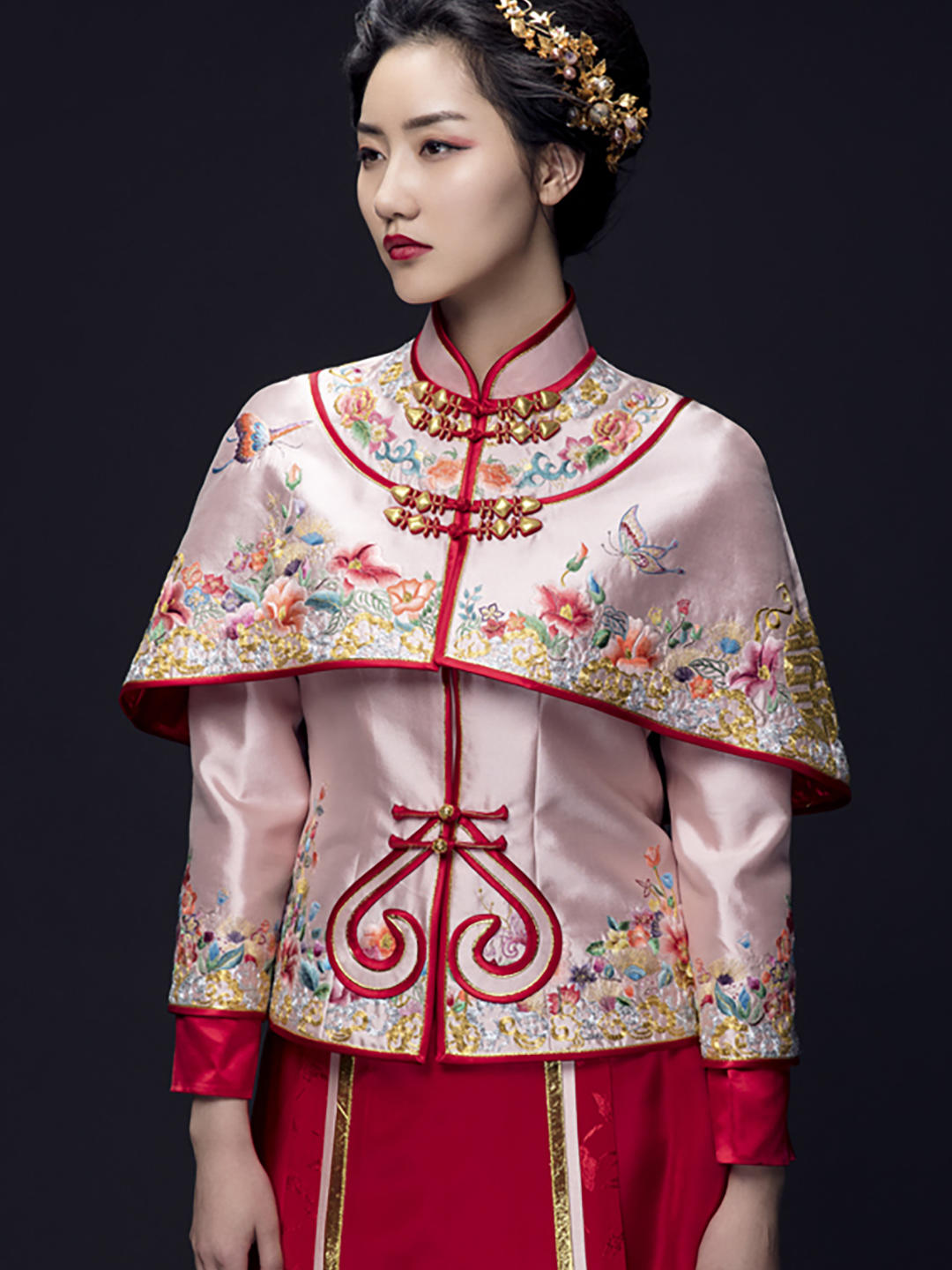 「连理」茧迹廓形优雅手绣中式婚服