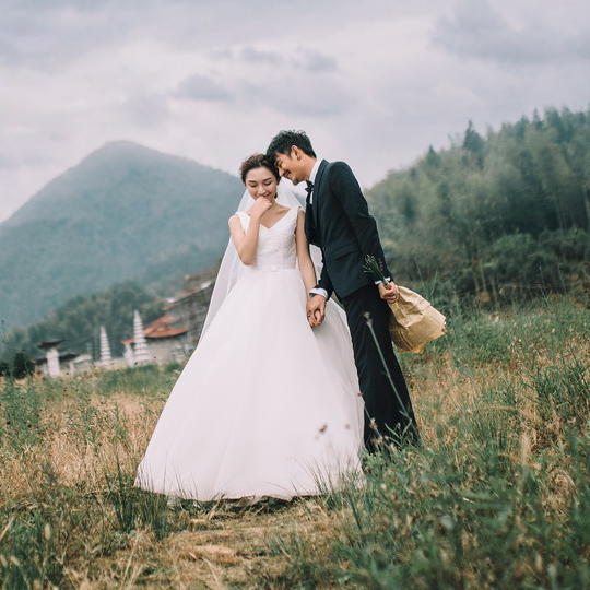 【9号摄影】婚照"调皮"起来,玩酷逗趣个性婚纱照