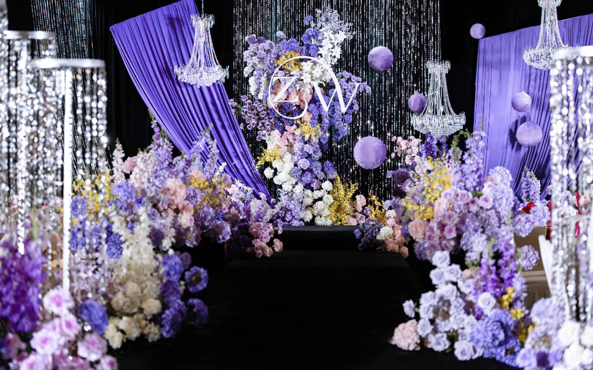 小預算打造高級感紫調(diào)婚禮，禮堂性價比款