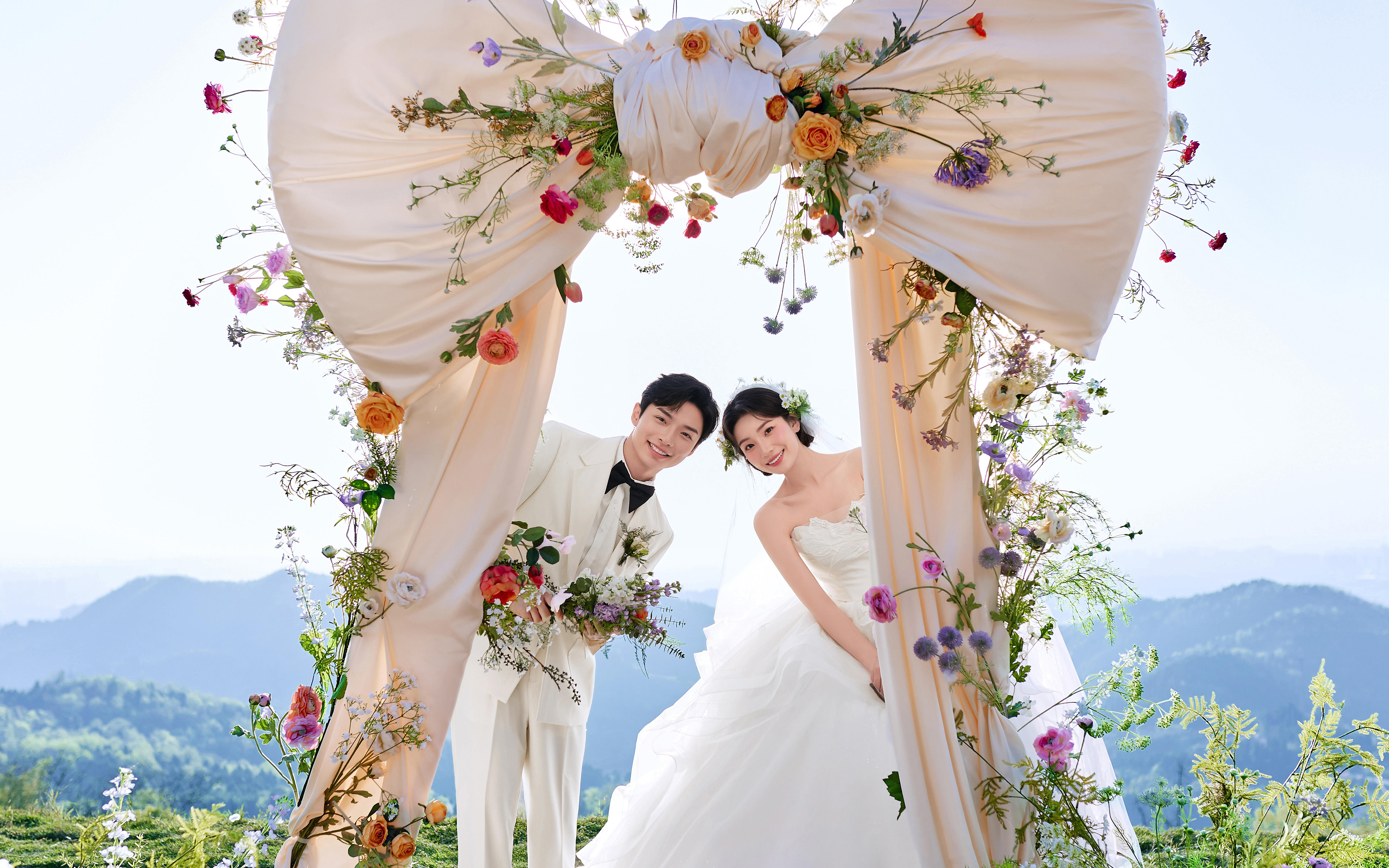 白色蝴蝶結(jié)花房唯美可愛(ài)婚紗照旅拍