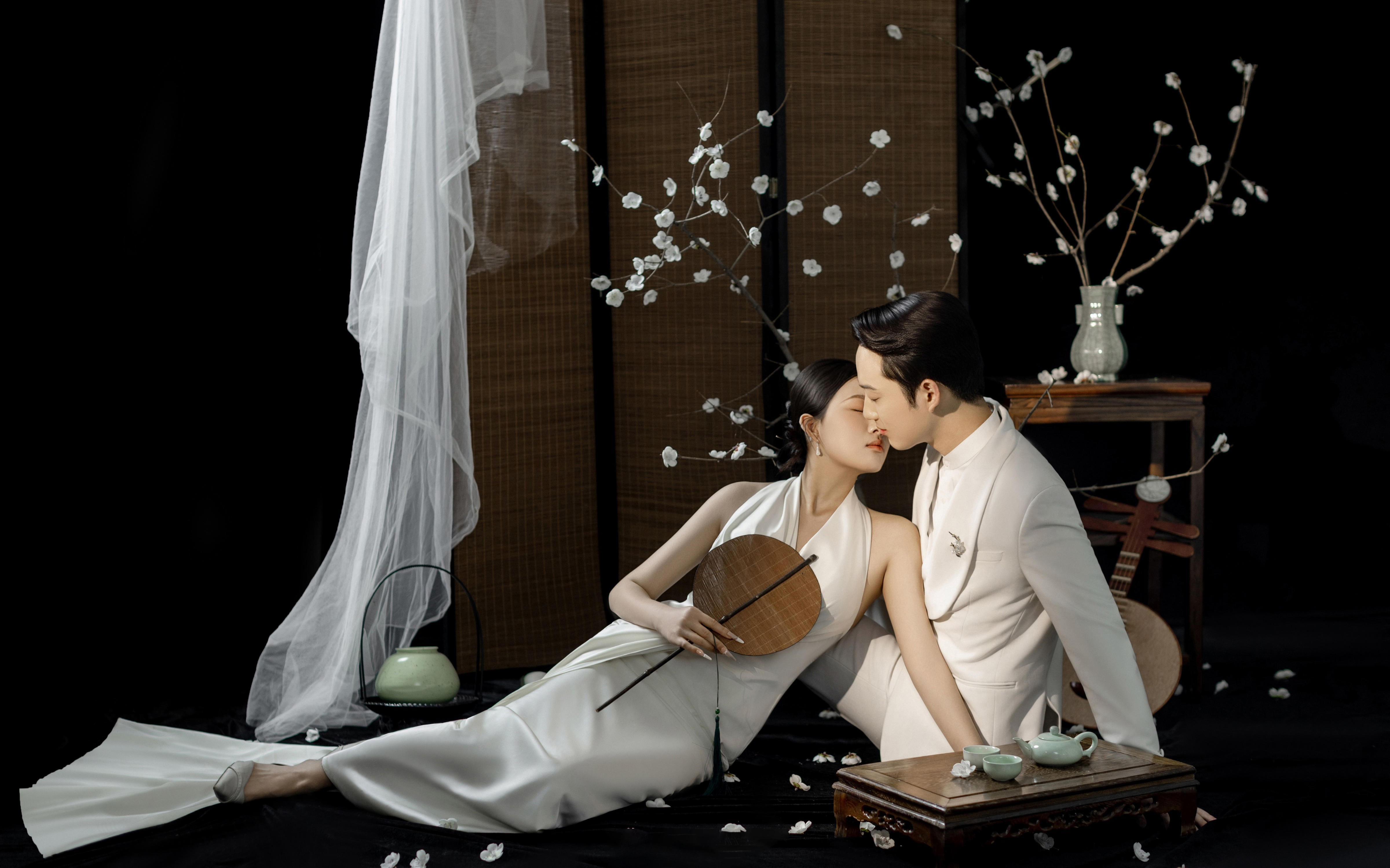 【新中式婚紗照】淡雅留白間，定格東方詩意的純粹