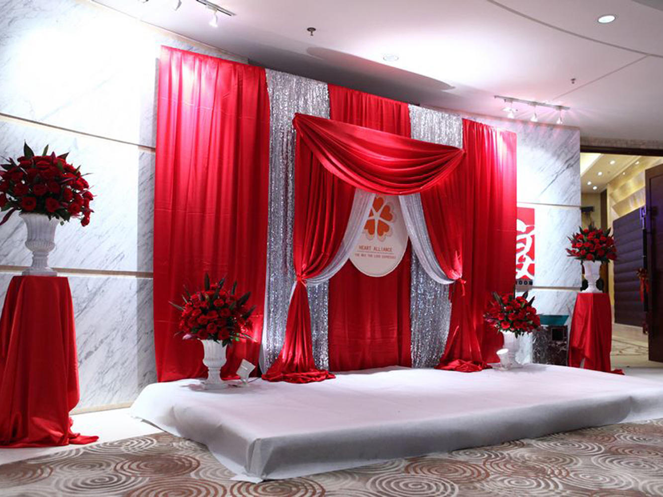 株洲正点婚庆简约婚礼套餐{主持+摄像+婚礼布置}