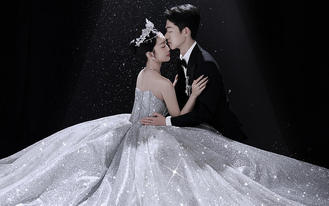 公主會發(fā)光?高級感光影婚紗照