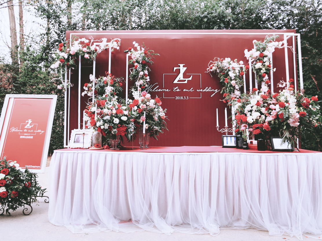 轻奢风紫红色西式唯美婚礼