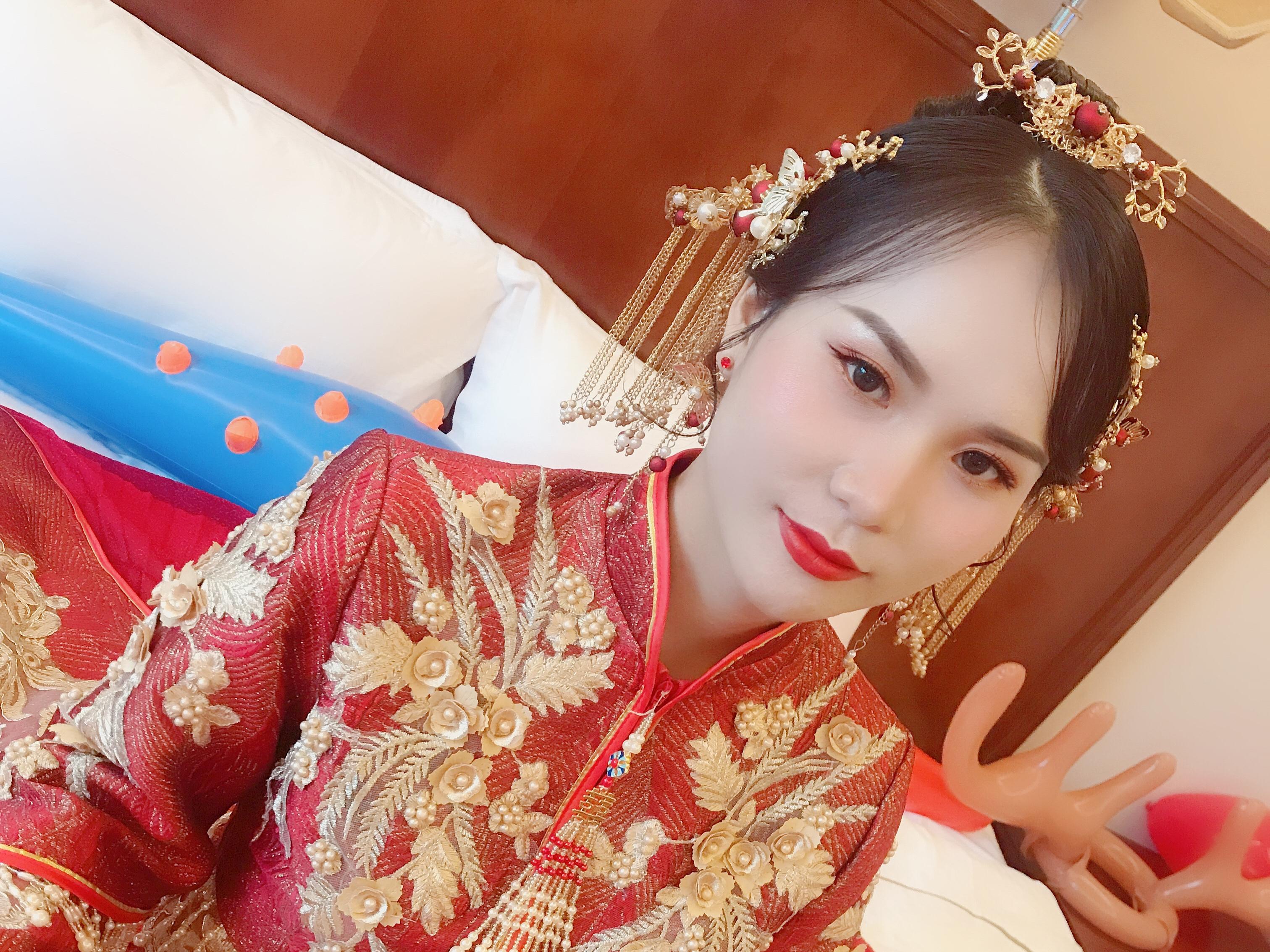 资深档全程跟妆2造型唯美简约妆容 送亲友妆