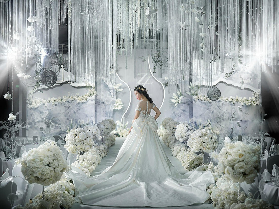 【春季特惠】创意豪华主题婚礼  服装吊顶四大全包