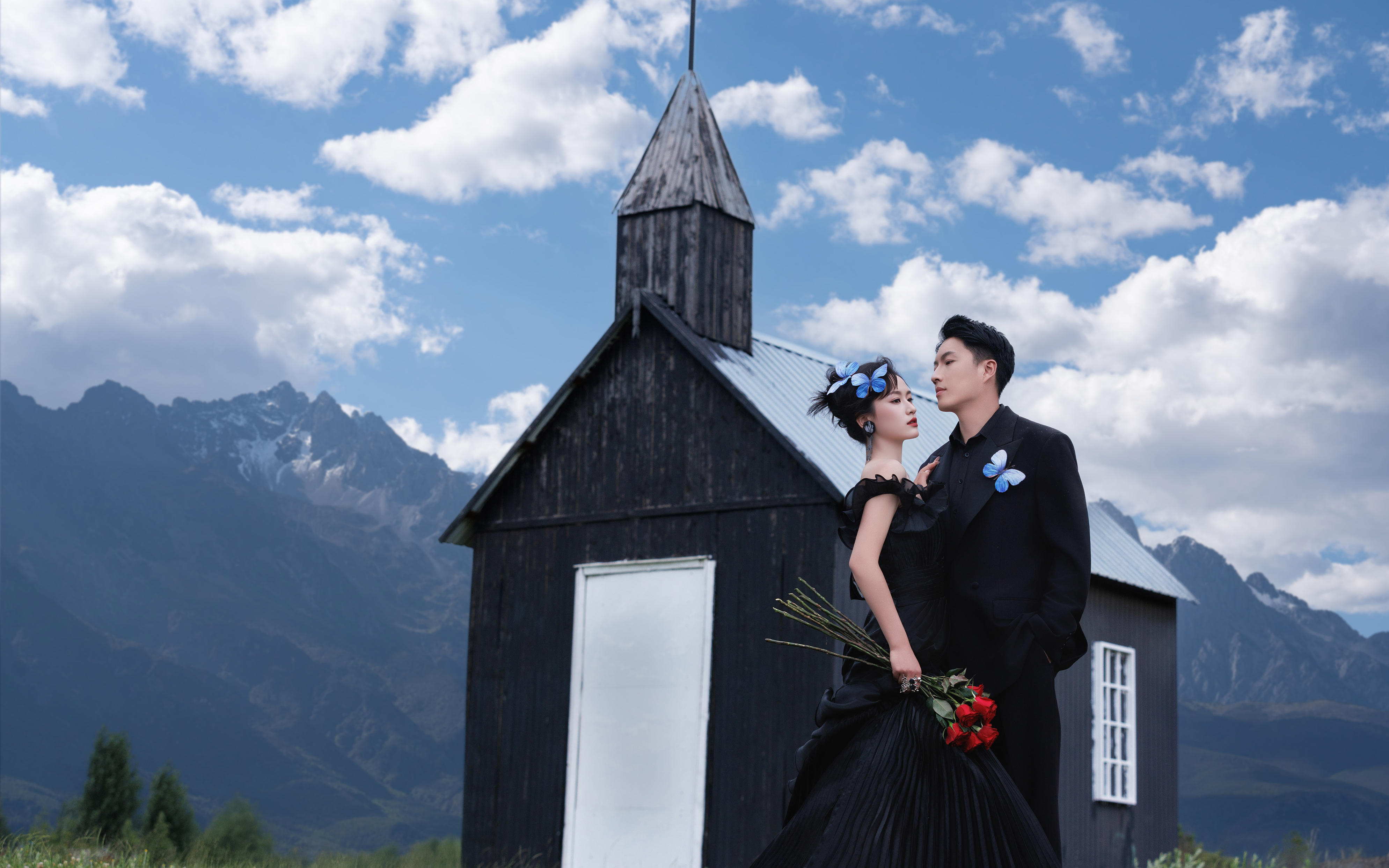 雪山教堂｜在丽江把婚纱照拍成神圣恋歌