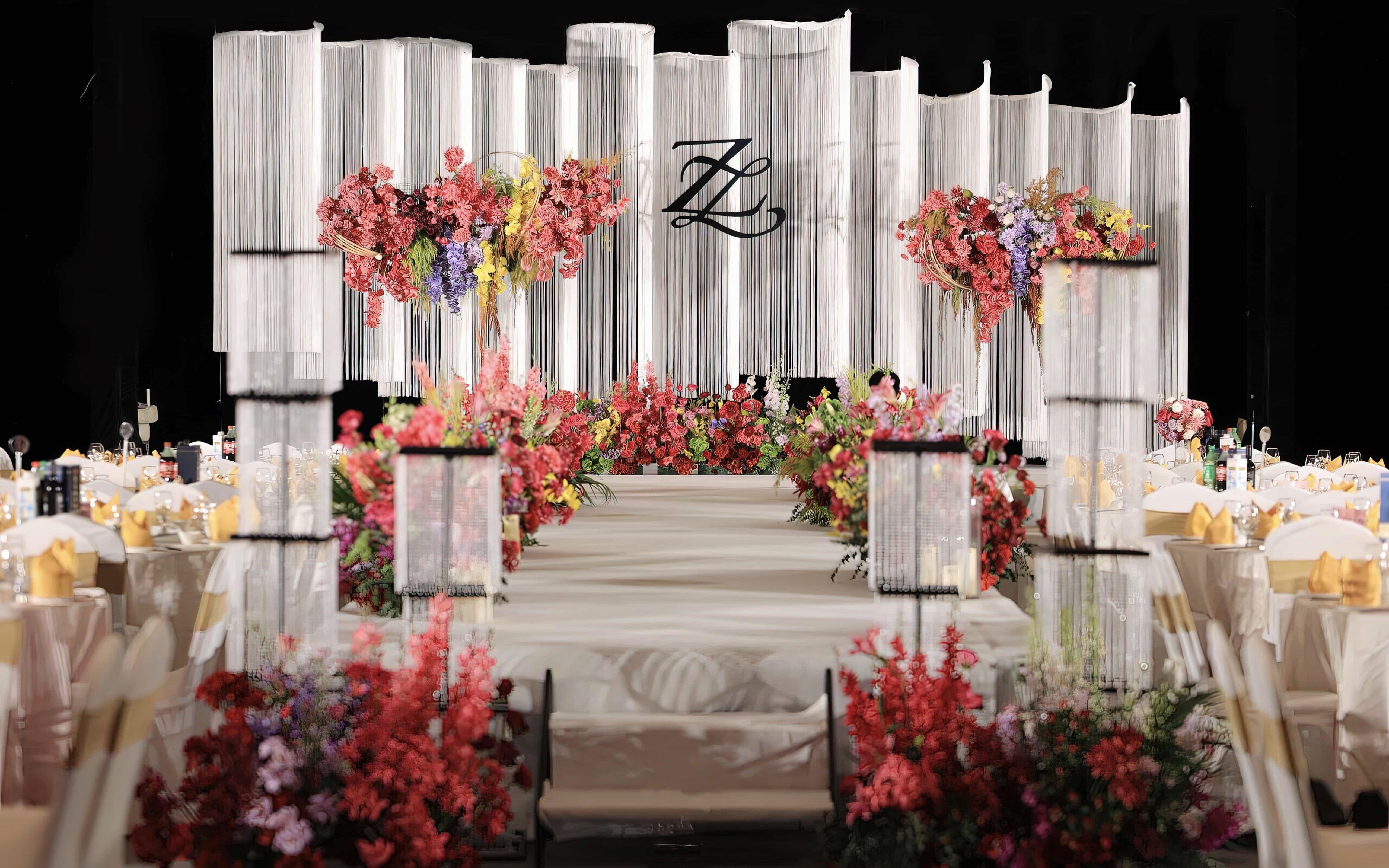 浪漫婚礼定制-香槟色线帘舞台