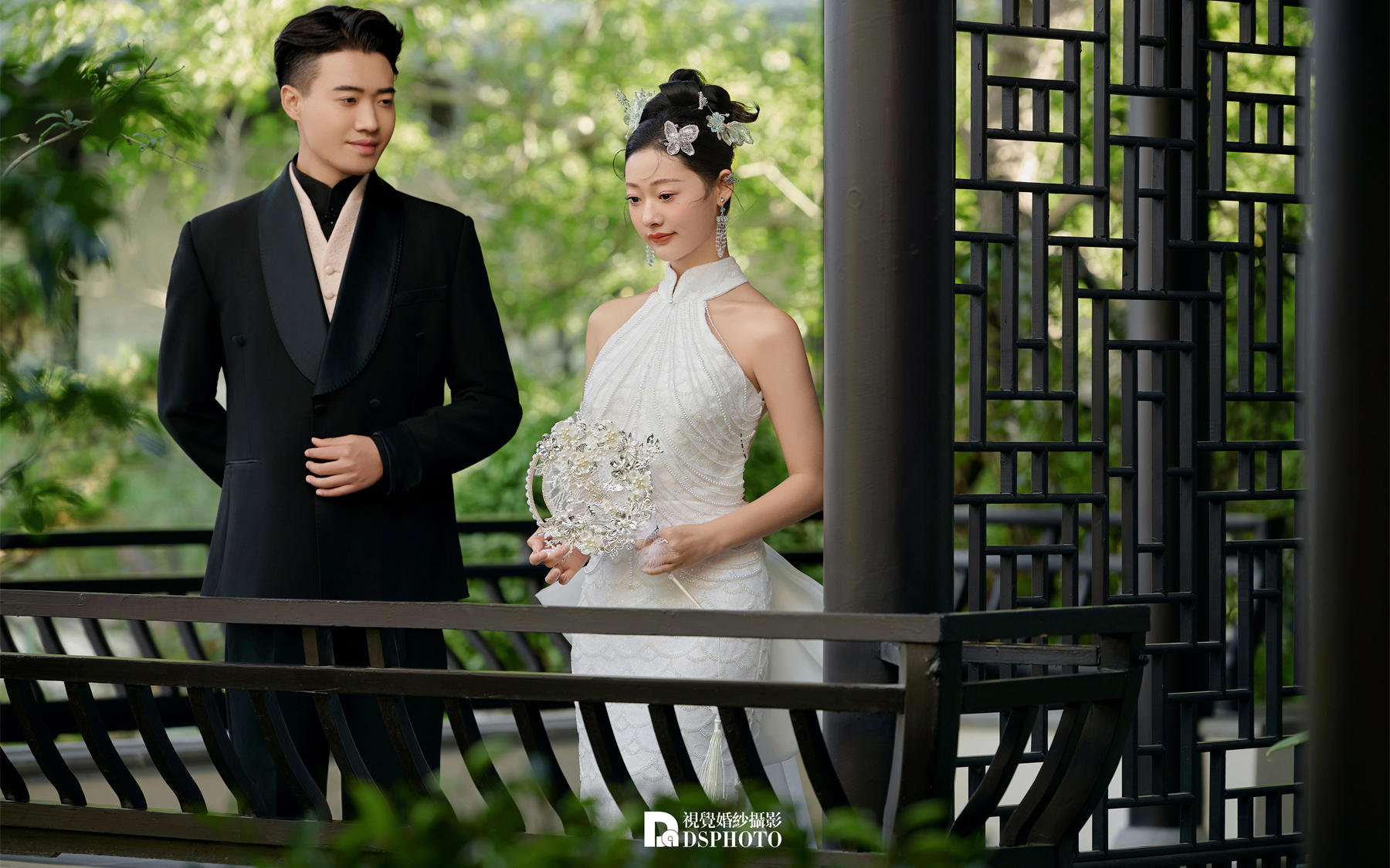 新中式婚纱照天花板！园林里藏着的东方骨相美太绝了