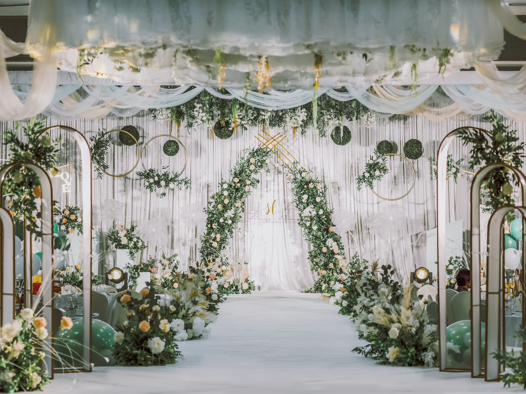 白绿色小清新，豪华高定全吊顶 送四大