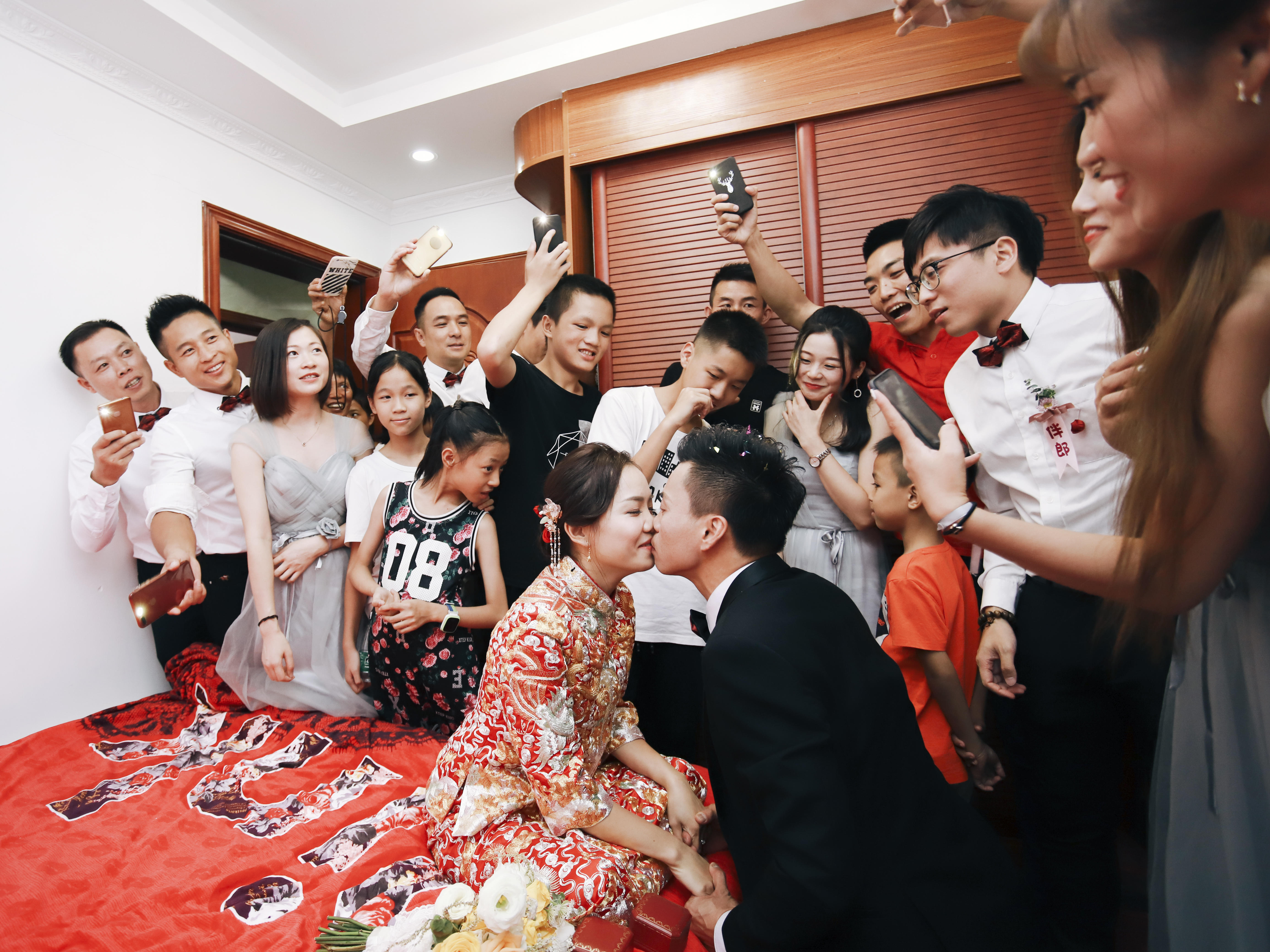 力祺【一站式套餐】婚礼布置+四大金刚+即影即有