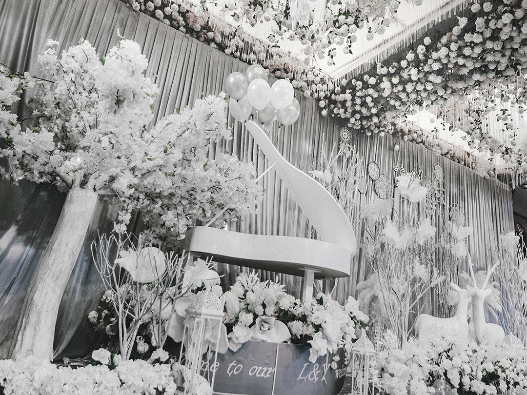 灰调浪漫《赠送四大金刚》