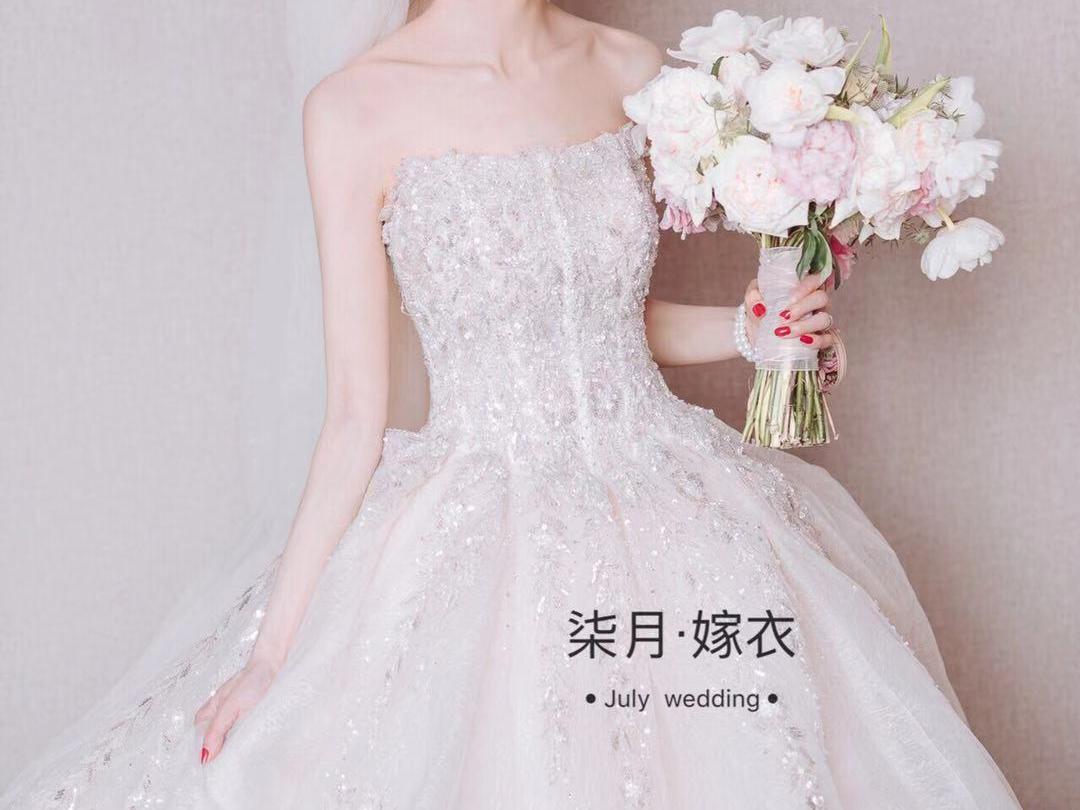 【特惠套餐】秀禾服+主婚纱+敬酒服+4件伴娘服