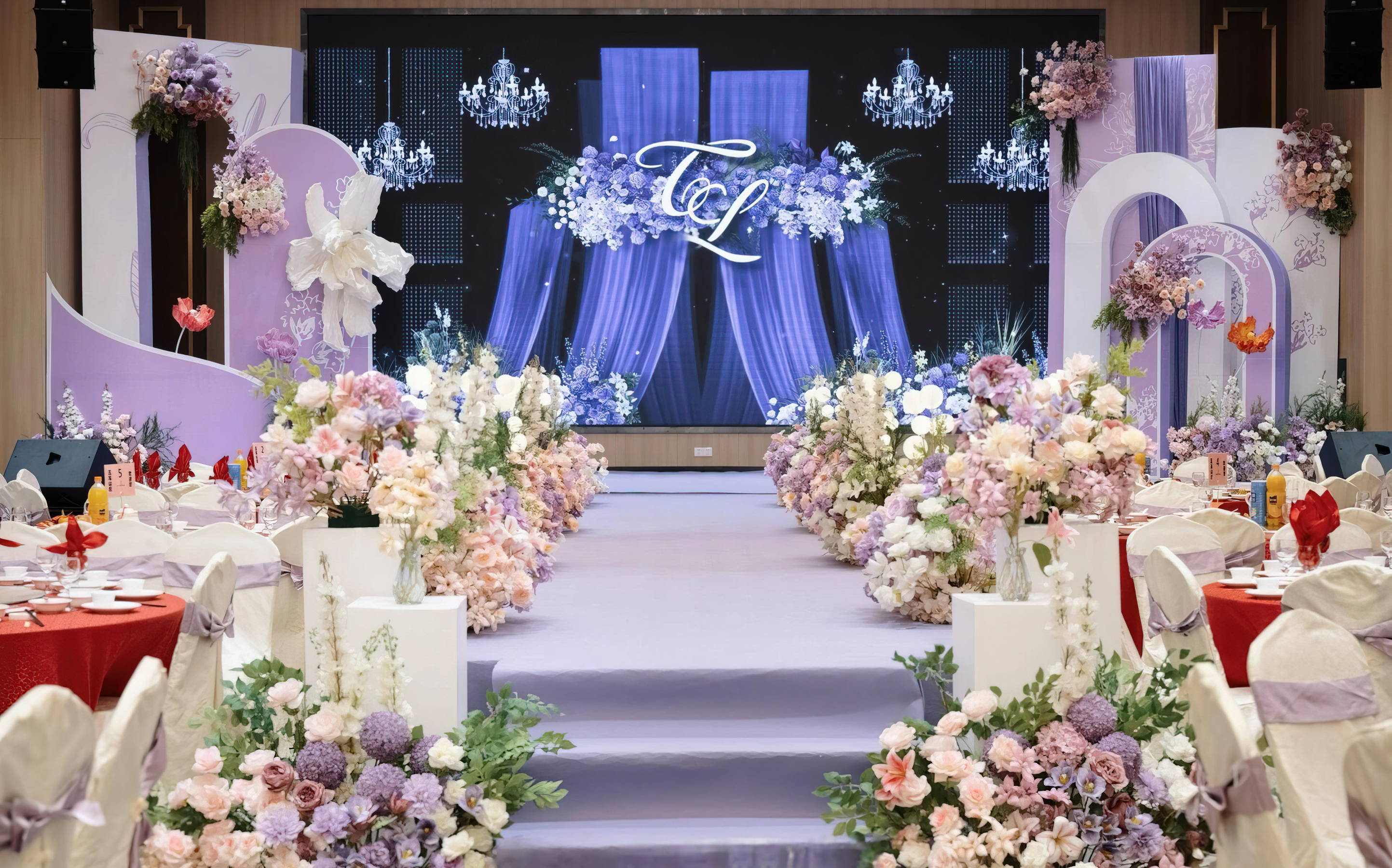 婚礼场地精致布置方案